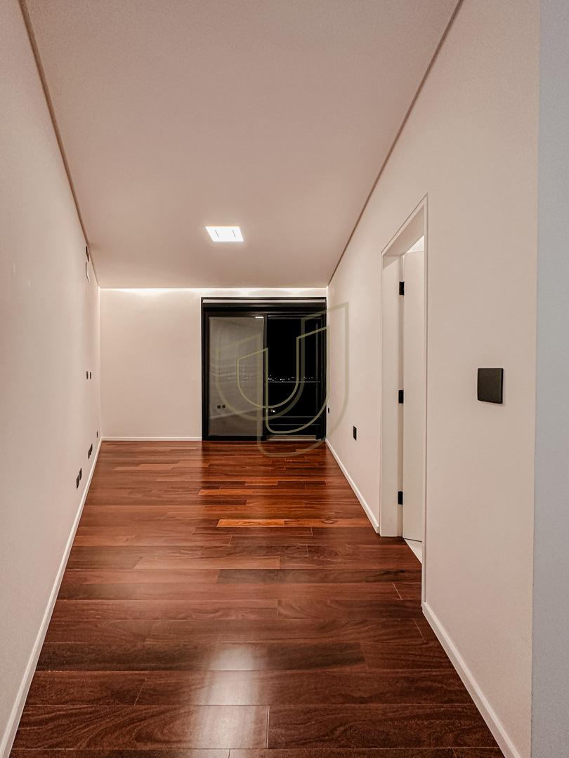 Mans&atilde;o de luxo com projeto contempor&acirc;neo com 5 su&iacute;tes em Urbanova - S&atilde;o Jos&eacute; dos Campos/SP  São José dos Campos - 