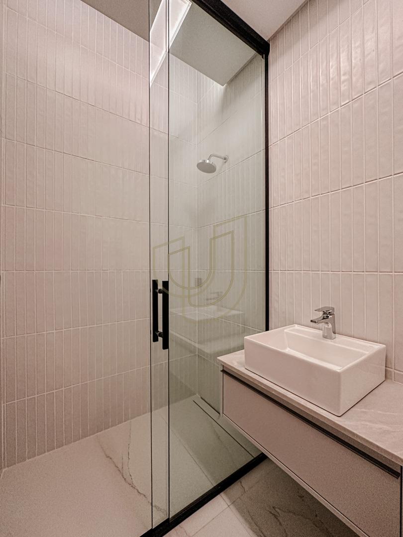 Mans&atilde;o de luxo com projeto contempor&acirc;neo com 5 su&iacute;tes em Urbanova - S&atilde;o Jos&eacute; dos Campos/SP  São José dos Campos - 