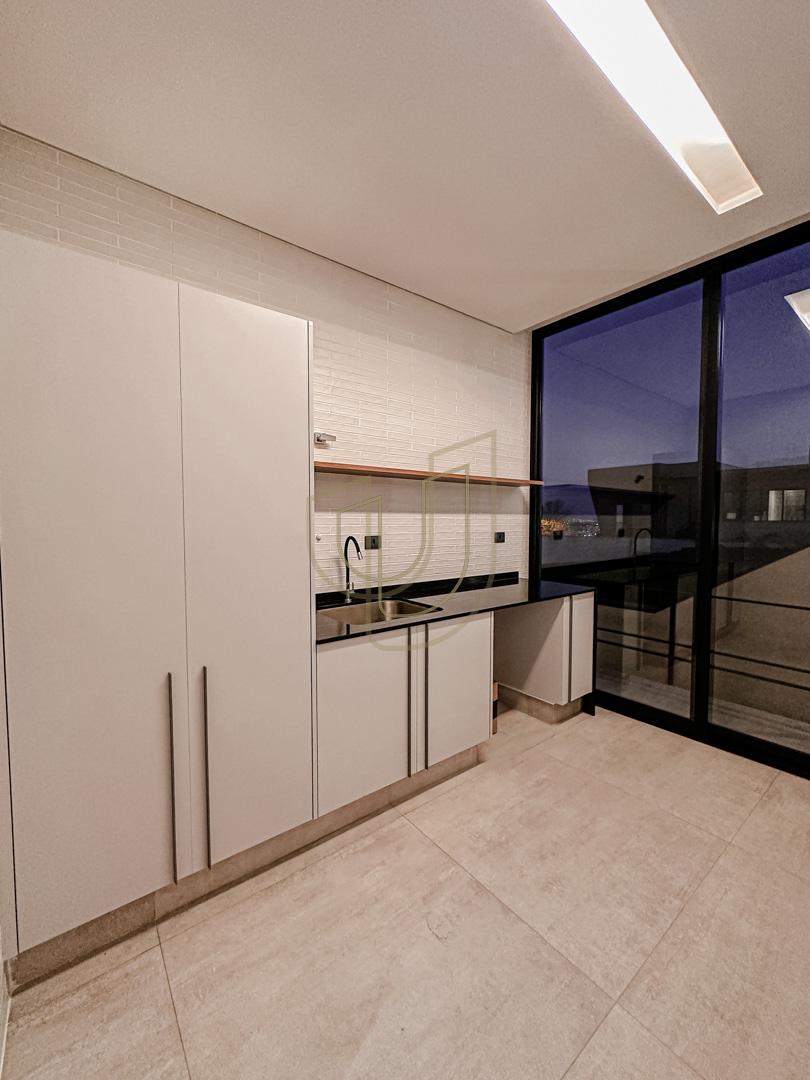 Mans&atilde;o de luxo com projeto contempor&acirc;neo com 5 su&iacute;tes em Urbanova - S&atilde;o Jos&eacute; dos Campos/SP  São José dos Campos - 