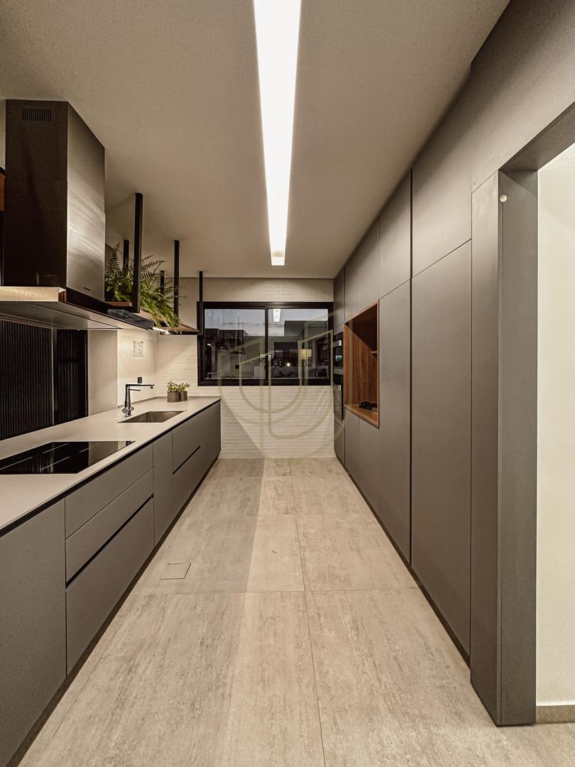 Mans&atilde;o de luxo com projeto contempor&acirc;neo com 5 su&iacute;tes em Urbanova - S&atilde;o Jos&eacute; dos Campos/SP  São José dos Campos - 