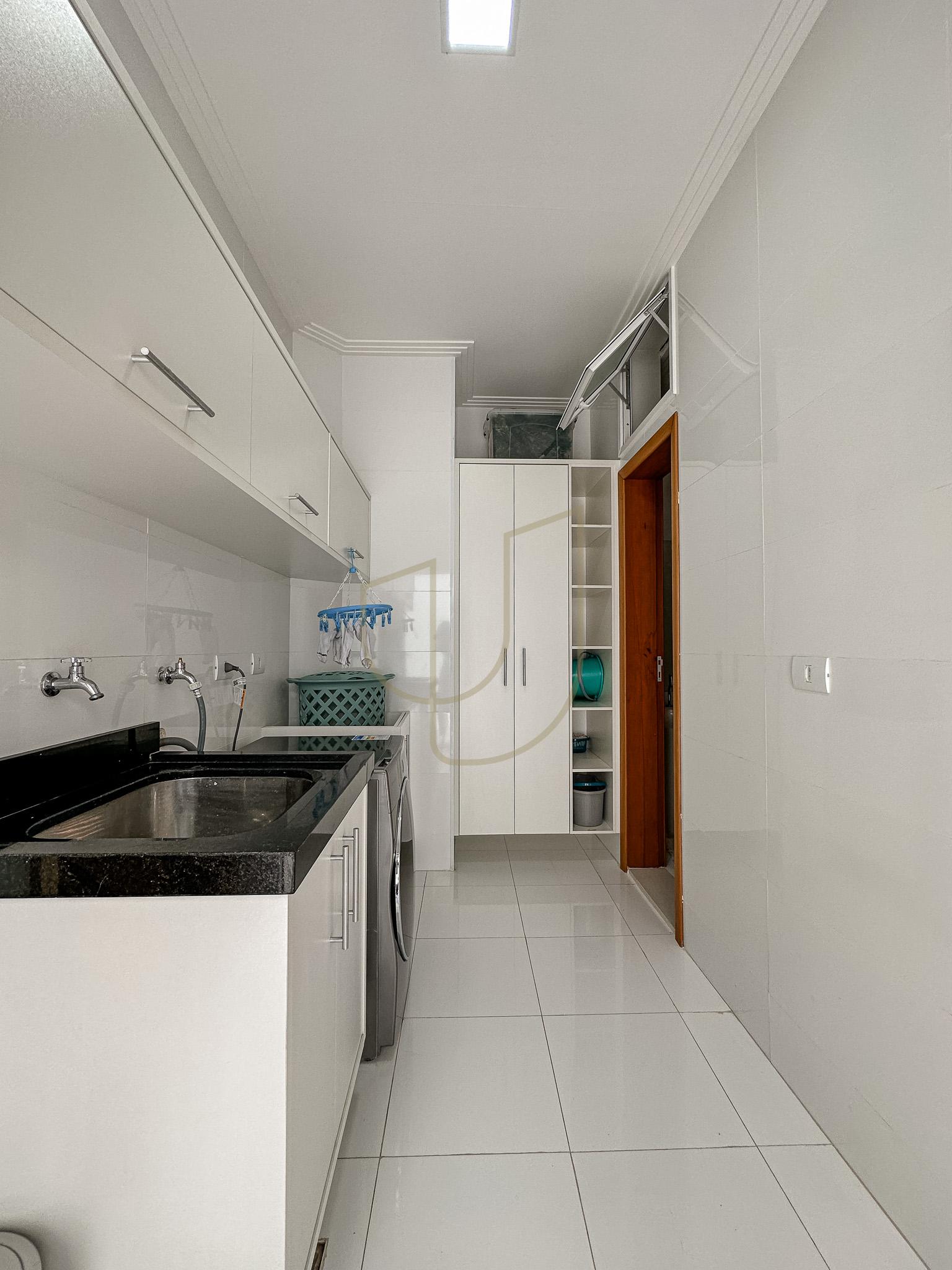 Sobrado sofisticado com 6 su&iacute;tes em Urbanova - S&atilde;o Jos&eacute; dos Campos/SP  São José dos Campos - 