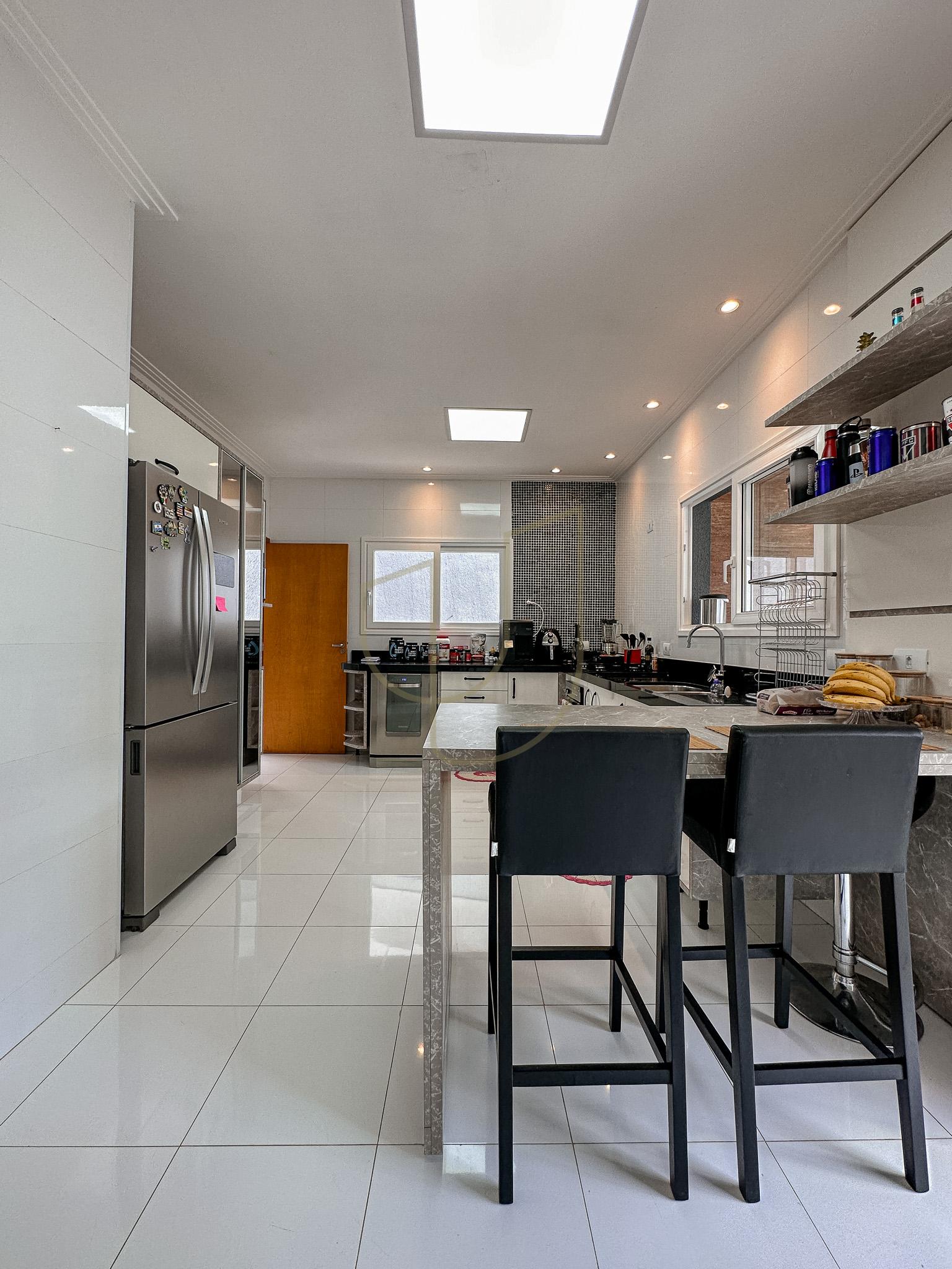 Sobrado sofisticado com 6 su&iacute;tes em Urbanova - S&atilde;o Jos&eacute; dos Campos/SP  São José dos Campos - 