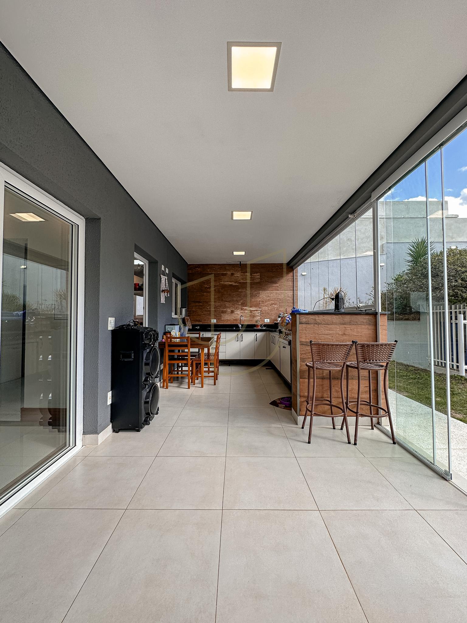 Sobrado sofisticado com 6 su&iacute;tes em Urbanova - S&atilde;o Jos&eacute; dos Campos/SP  São José dos Campos - 