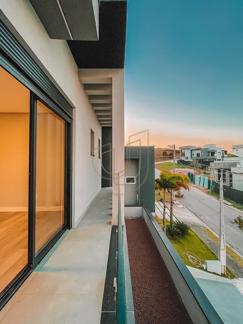 Sobrado sofisticado e moderno com 3 su&iacute;tes na Av.Cambu&iacute; - S&atilde;o Jos&eacute; dos Campos/SP Rua das Estrelicias São José dos Campos - 