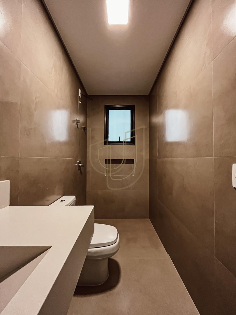 Sobrado sofisticado e moderno com 3 su&iacute;tes na Av.Cambu&iacute; - S&atilde;o Jos&eacute; dos Campos/SP Rua das Estrelicias São José dos Campos - 