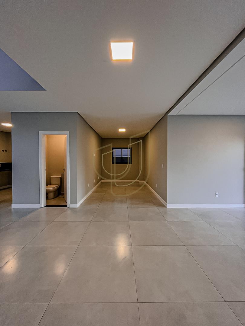 Sobrado sofisticado e moderno com 3 su&iacute;tes na Av.Cambu&iacute; - S&atilde;o Jos&eacute; dos Campos/SP Rua das Estrelicias São José dos Campos - 