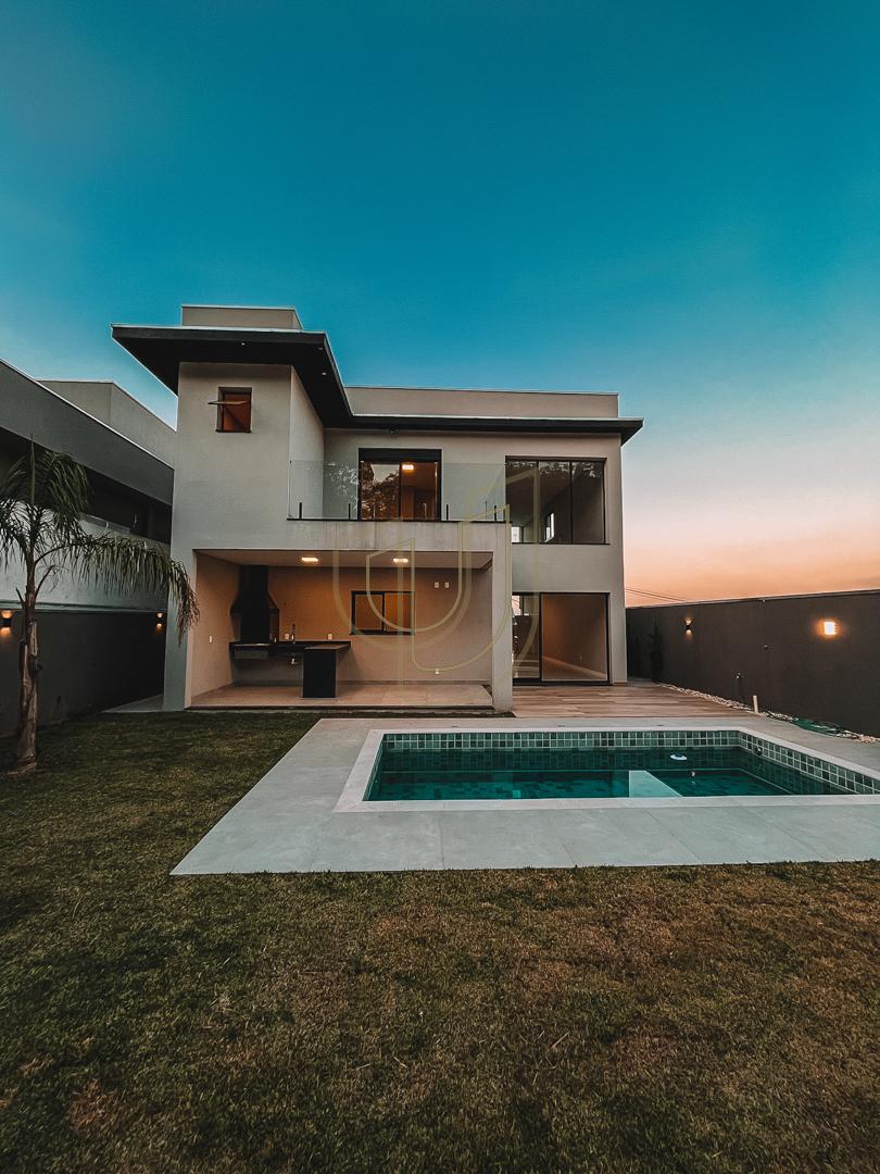 Sobrado sofisticado e moderno com 3 su&iacute;tes na Av.Cambu&iacute; - S&atilde;o Jos&eacute; dos Campos/SP Rua das Estrelicias São José dos Campos - 