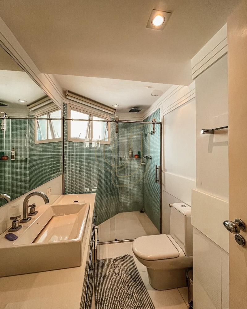 Apartamento luxuoso em localiza&ccedil;&atilde;o privilegiada com 5 Su&iacute;tes em S&atilde;o Jos&eacute; dos Campos/SP Rua Pedro de Toledo São José dos Campos - 