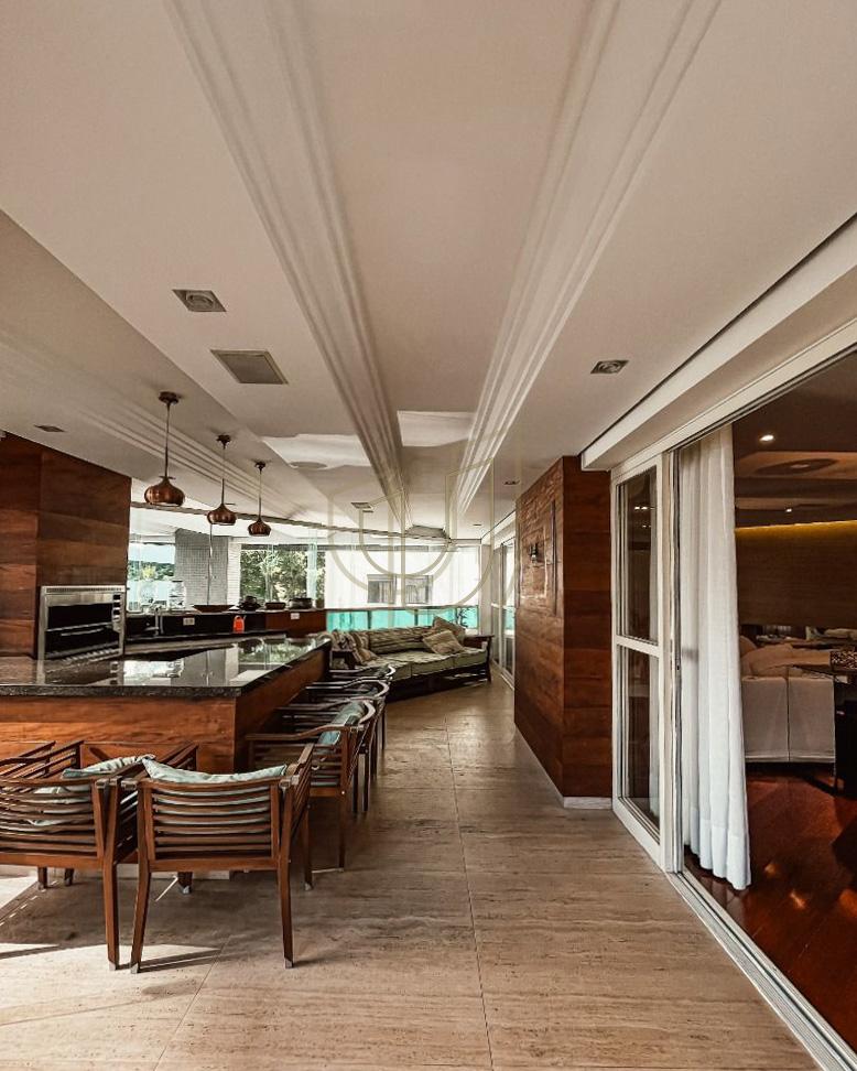 Apartamento luxuoso em localiza&ccedil;&atilde;o privilegiada com 5 Su&iacute;tes em S&atilde;o Jos&eacute; dos Campos/SP Rua Pedro de Toledo São José dos Campos - 