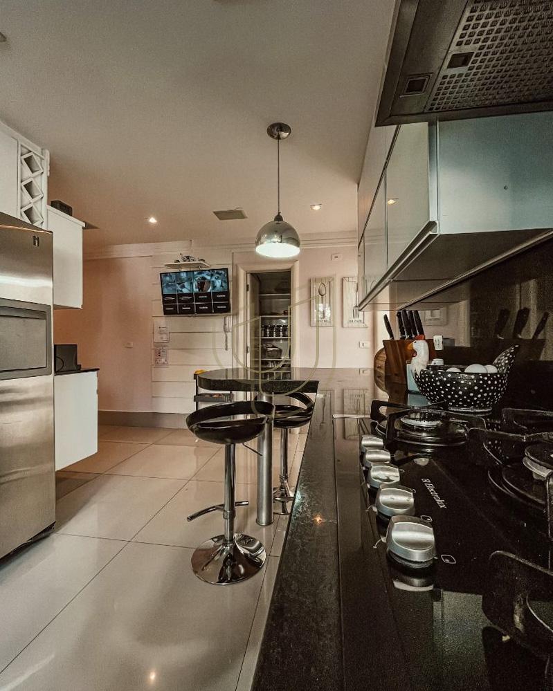 Apartamento luxuoso em localiza&ccedil;&atilde;o privilegiada com 5 Su&iacute;tes em S&atilde;o Jos&eacute; dos Campos/SP Rua Pedro de Toledo São José dos Campos - 