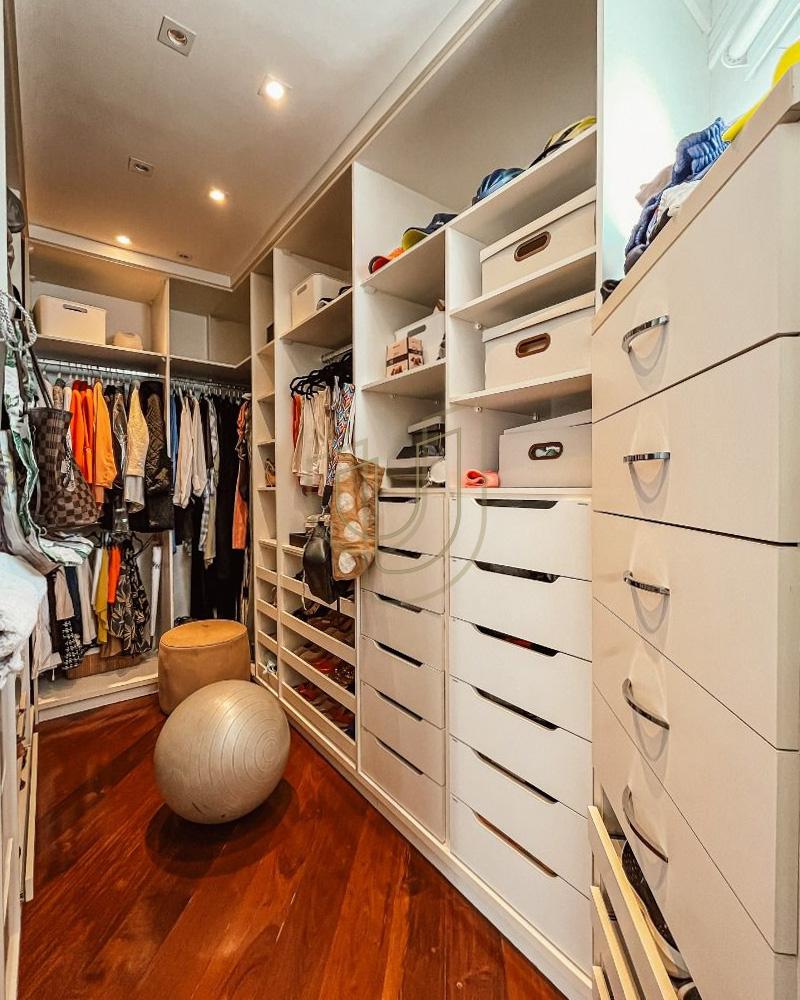 Apartamento luxuoso em localiza&ccedil;&atilde;o privilegiada com 5 Su&iacute;tes em S&atilde;o Jos&eacute; dos Campos/SP Rua Pedro de Toledo São José dos Campos - 