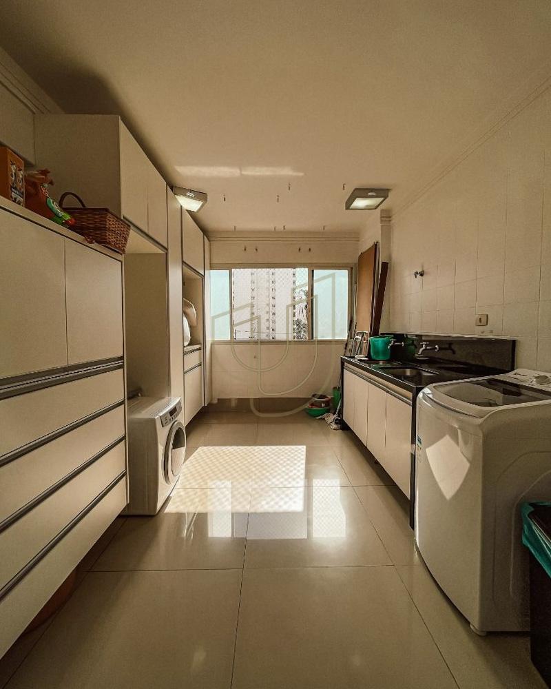 Apartamento luxuoso em localiza&ccedil;&atilde;o privilegiada com 5 Su&iacute;tes em S&atilde;o Jos&eacute; dos Campos/SP Rua Pedro de Toledo São José dos Campos - 