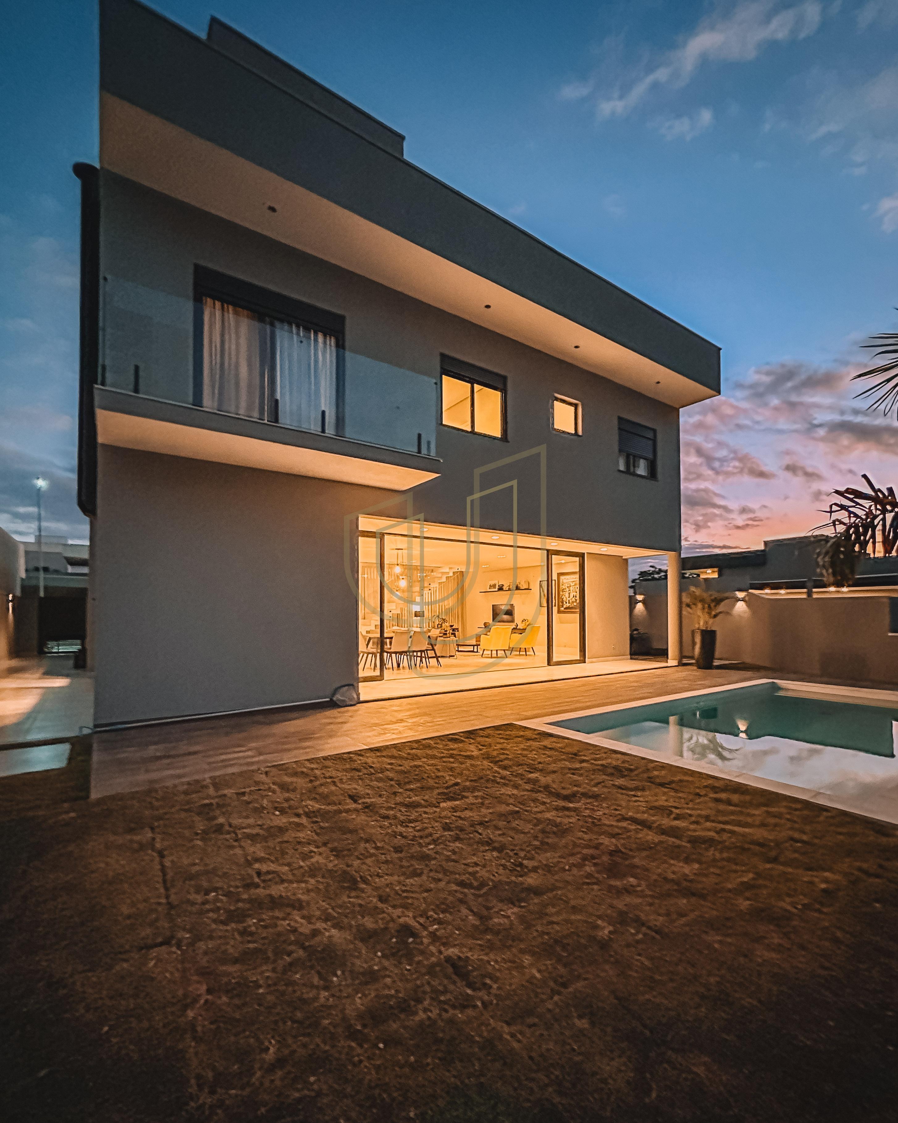 Sobrado sofisticado e moderno com 4 su&iacute;tes no Urbanova - S&atilde;o Jos&eacute; dos Campos/SP  São José dos Campos - 