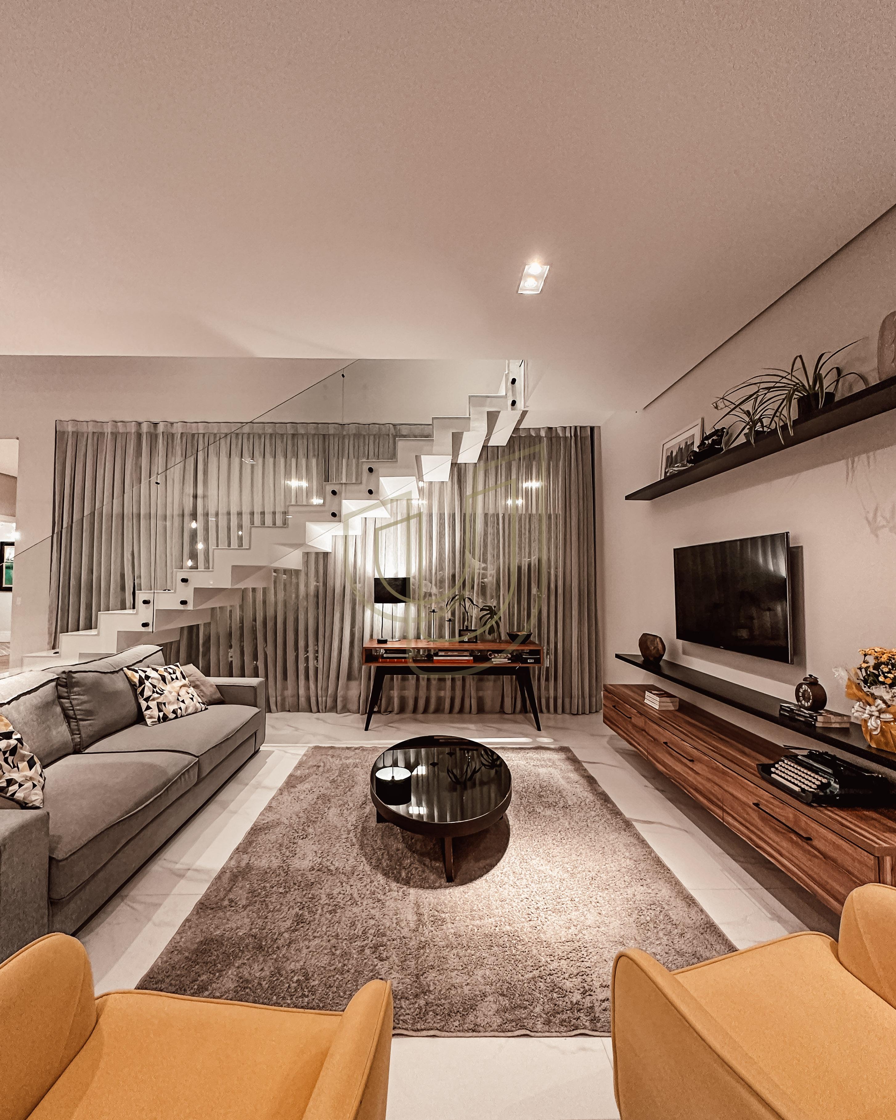 Sobrado sofisticado e moderno com 4 su&iacute;tes no Urbanova - S&atilde;o Jos&eacute; dos Campos/SP  São José dos Campos - 