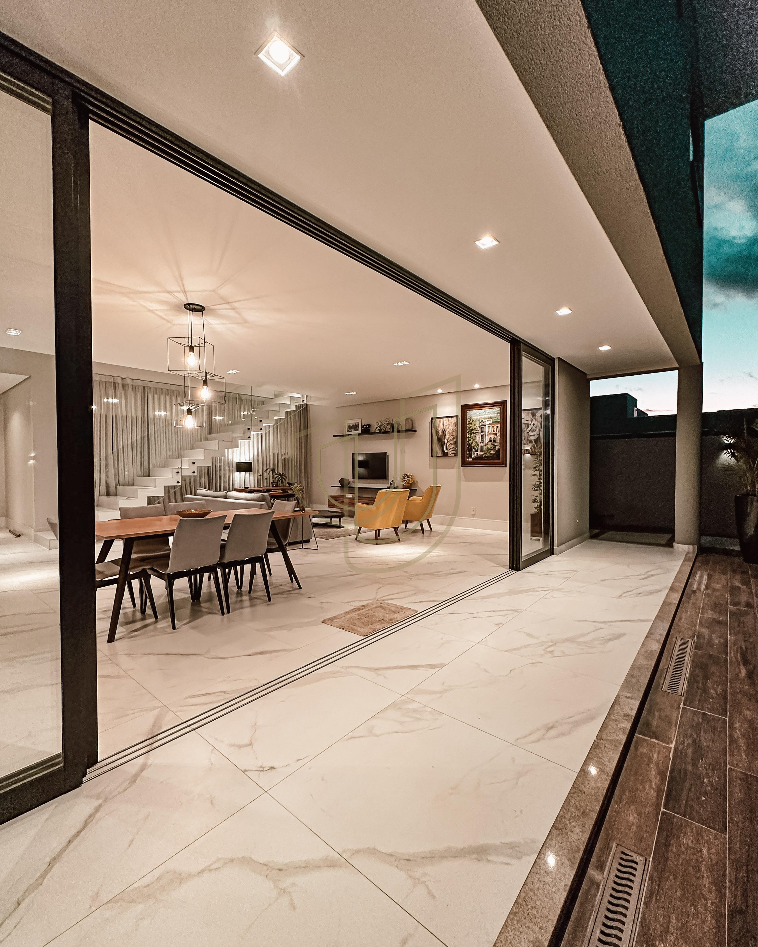 Sobrado sofisticado e moderno com 4 su&iacute;tes no Urbanova - S&atilde;o Jos&eacute; dos Campos/SP  São José dos Campos - 