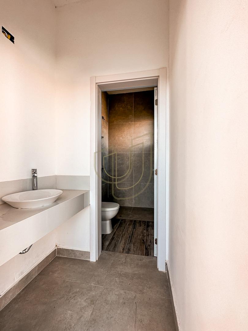 Casa da alto padr&atilde;o com projeto amplo e 4 su&iacute;tes em Urbanova - S&atilde;o Jos&eacute; dos Campos/SP  São José dos Campos - 