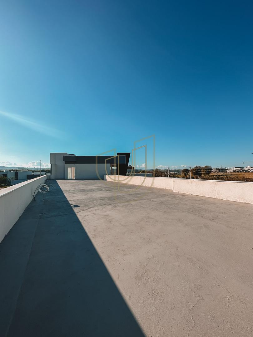 Casa da alto padr&atilde;o com projeto amplo e 4 su&iacute;tes em Urbanova - S&atilde;o Jos&eacute; dos Campos/SP  São José dos Campos - 