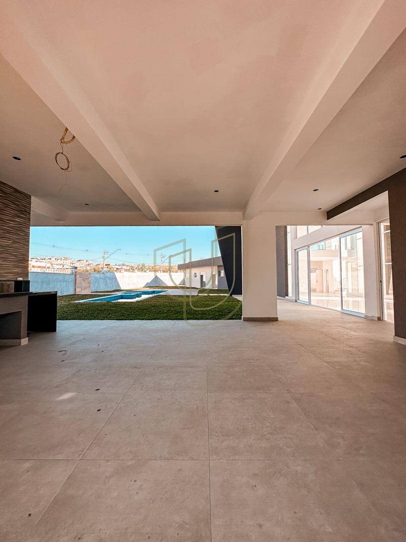 Casa da alto padr&atilde;o com projeto amplo e 4 su&iacute;tes em Urbanova - S&atilde;o Jos&eacute; dos Campos/SP  São José dos Campos - 