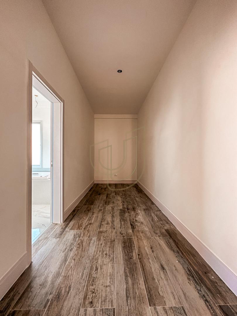 Casa da alto padr&atilde;o com projeto amplo e 4 su&iacute;tes em Urbanova - S&atilde;o Jos&eacute; dos Campos/SP  São José dos Campos - 