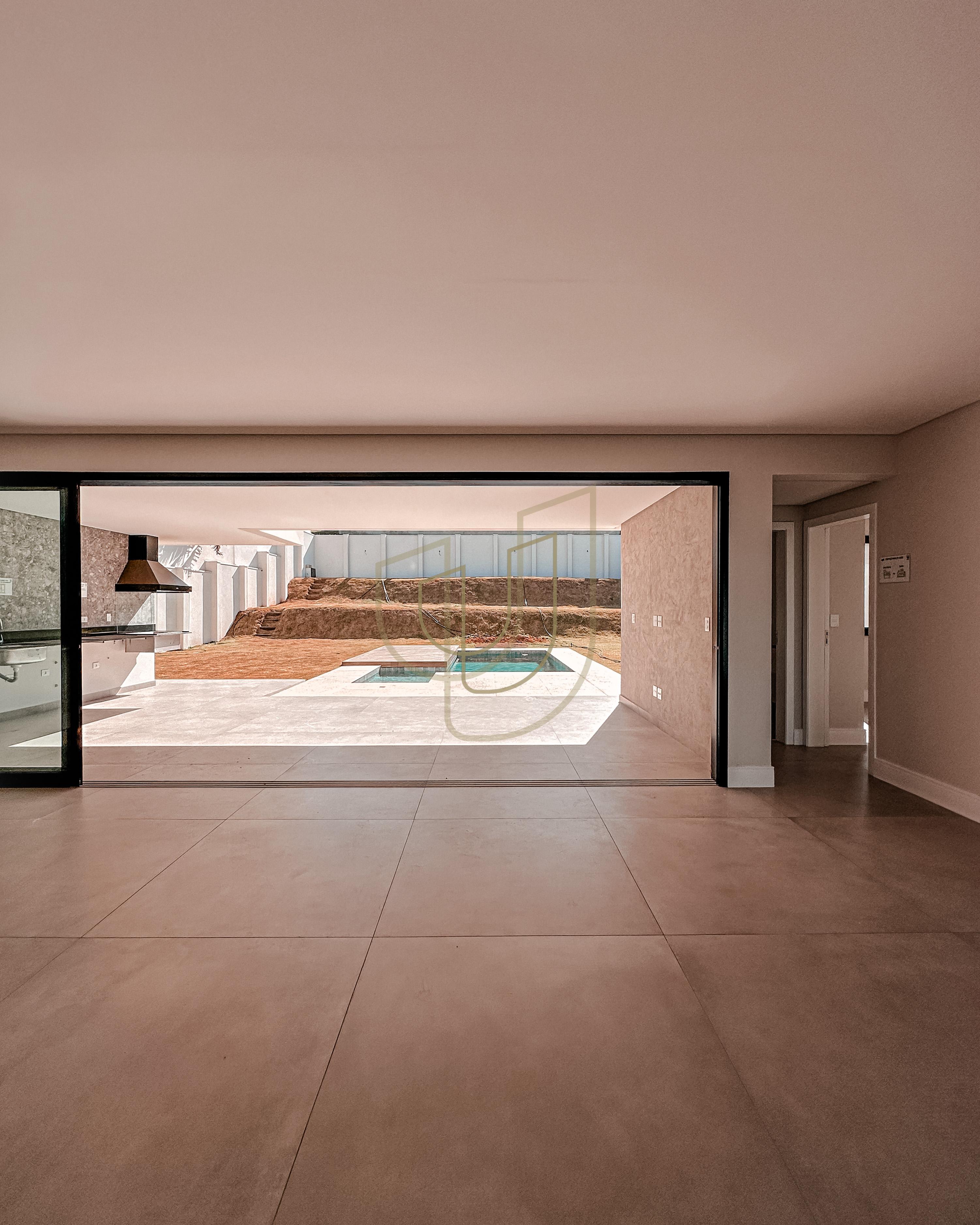 Sobrado sofisticado com vista &uacute;nica e com 4 su&iacute;tes em Urbanova - S&atilde;o Jos&eacute; dos Campos/SP  São José dos Campos - 