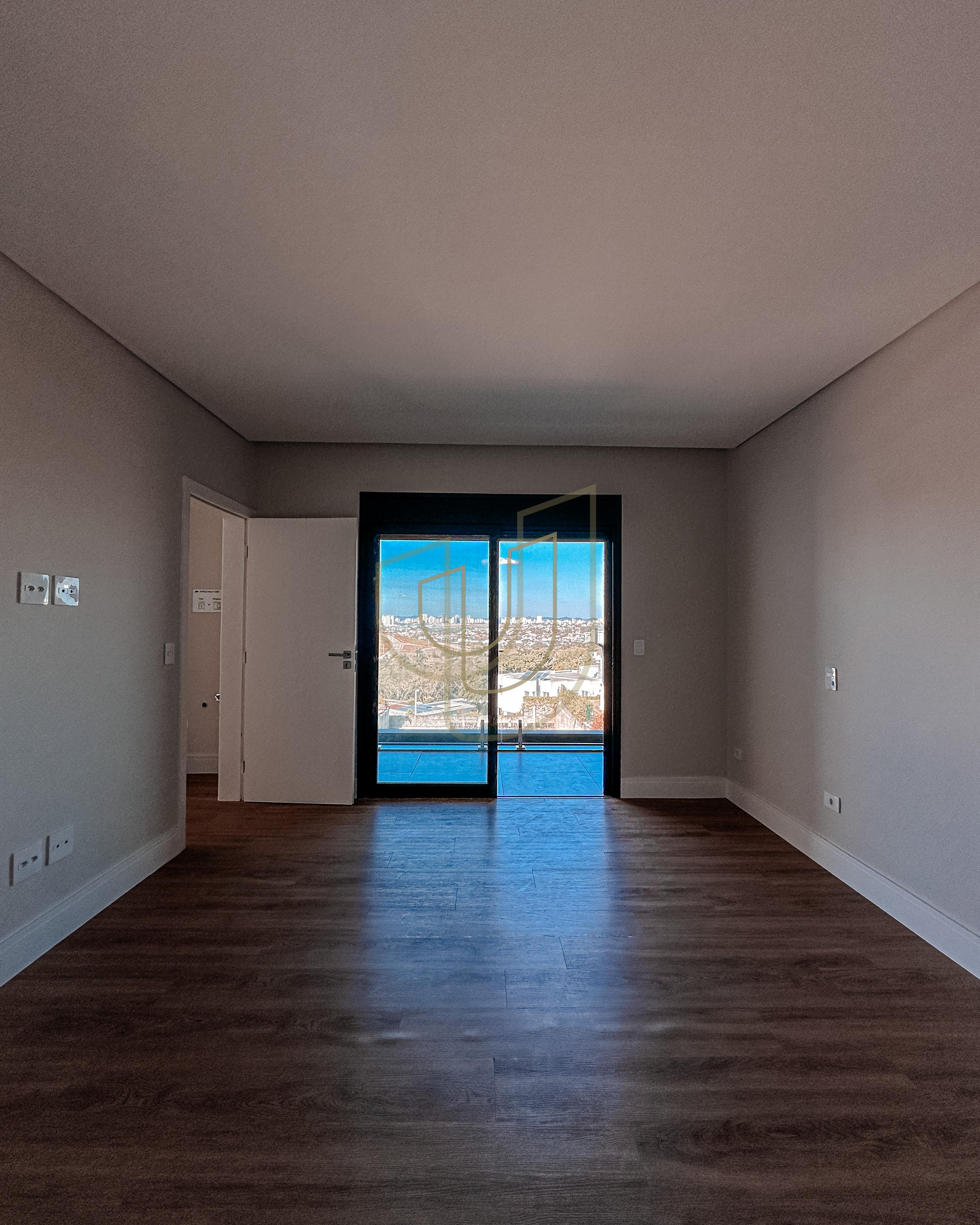 Sobrado sofisticado com vista &uacute;nica e com 4 su&iacute;tes em Urbanova - S&atilde;o Jos&eacute; dos Campos/SP  São José dos Campos - 