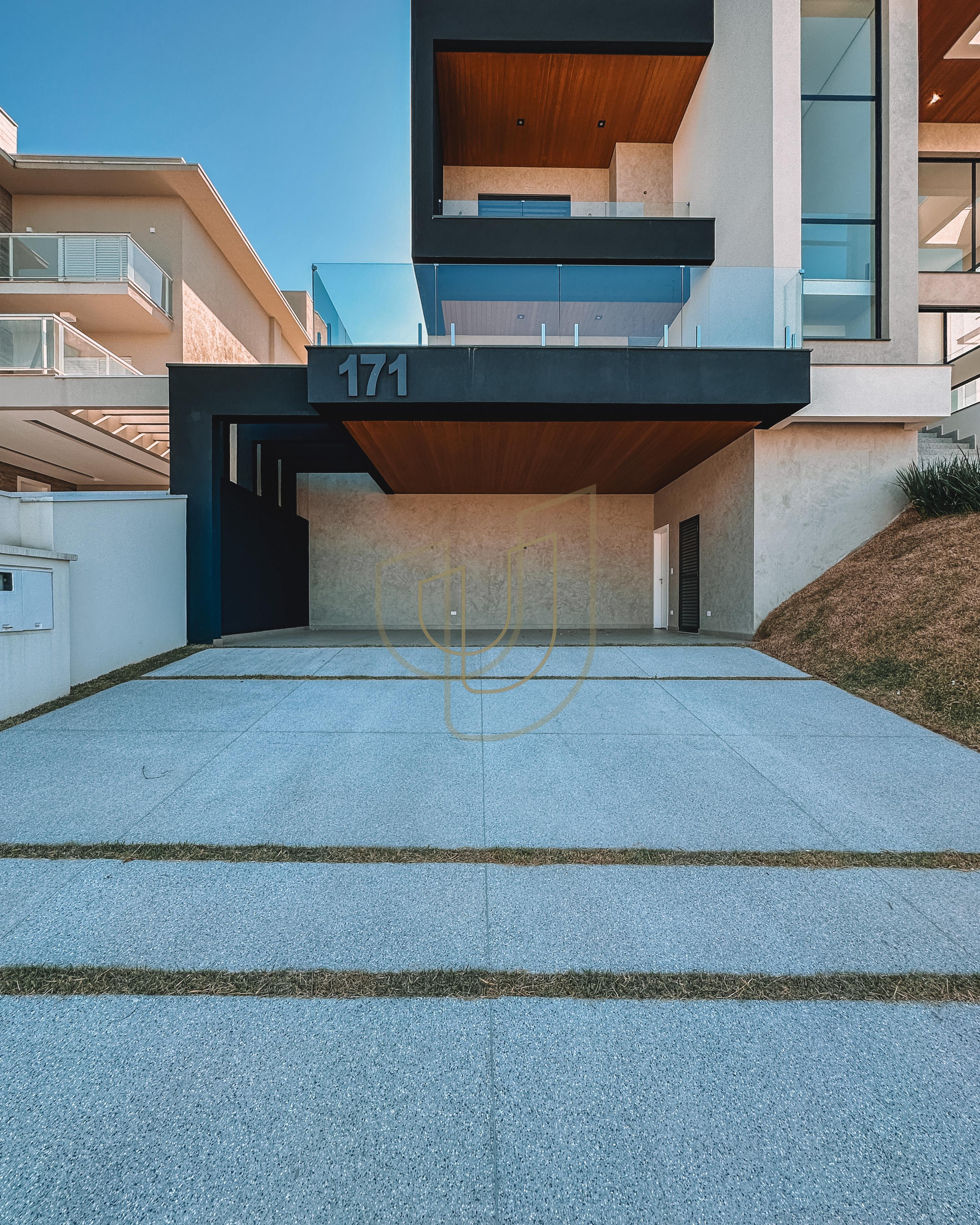 Sobrado sofisticado com vista &uacute;nica e com 4 su&iacute;tes em Urbanova - S&atilde;o Jos&eacute; dos Campos/SP  São José dos Campos - 