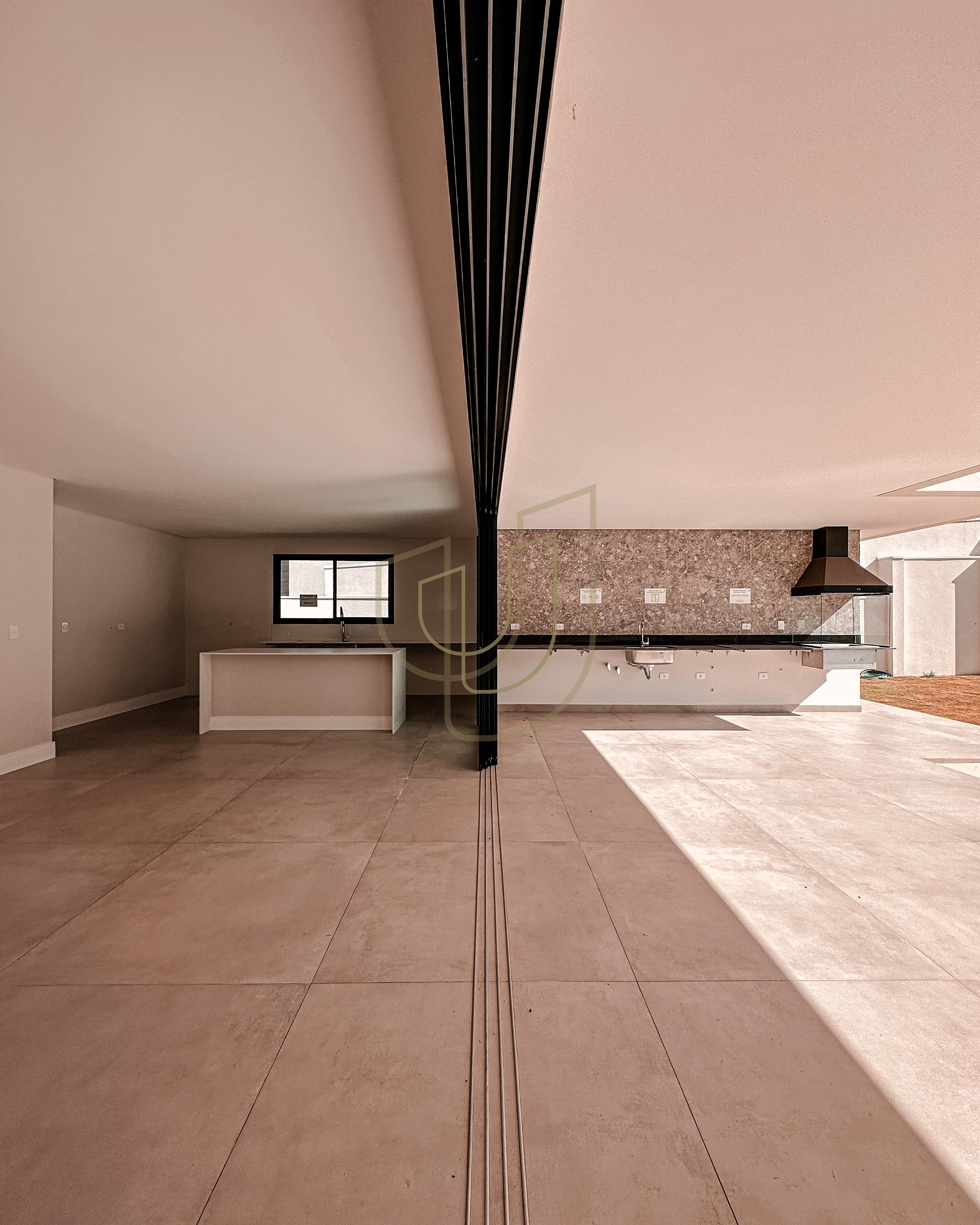 Sobrado sofisticado com vista &uacute;nica e com 4 su&iacute;tes em Urbanova - S&atilde;o Jos&eacute; dos Campos/SP  São José dos Campos - 