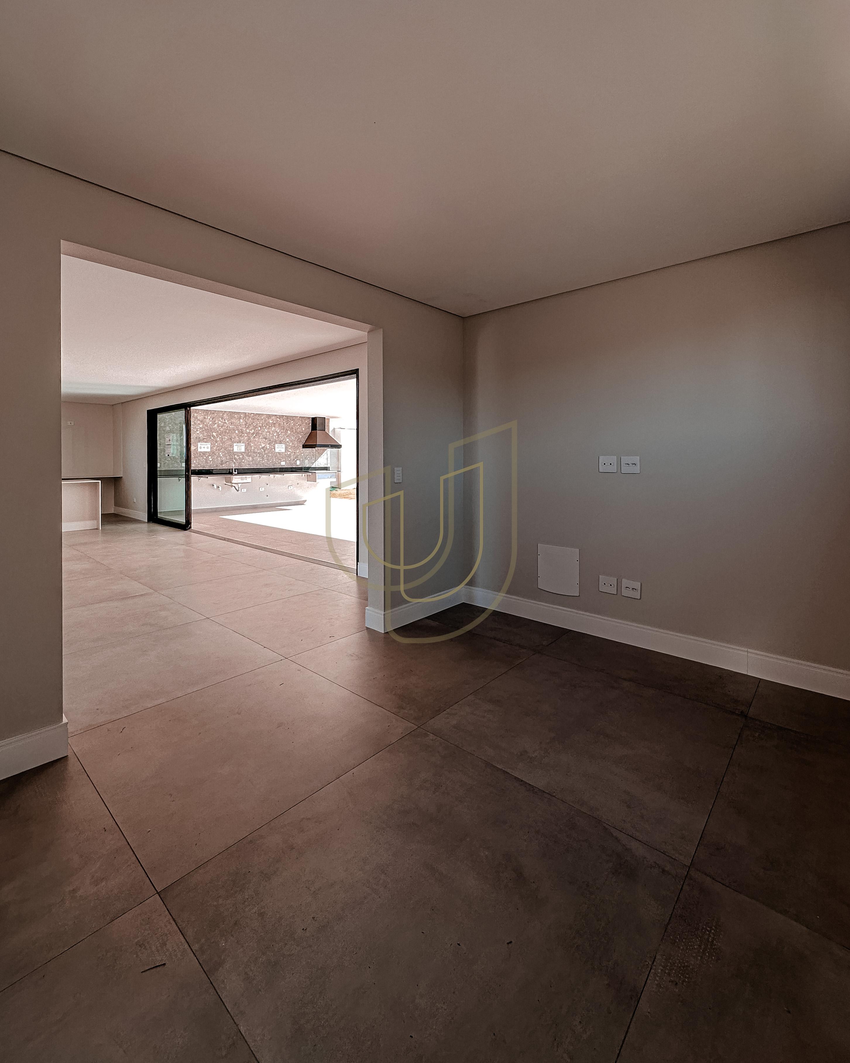 Sobrado sofisticado com vista &uacute;nica e com 4 su&iacute;tes em Urbanova - S&atilde;o Jos&eacute; dos Campos/SP  São José dos Campos - 