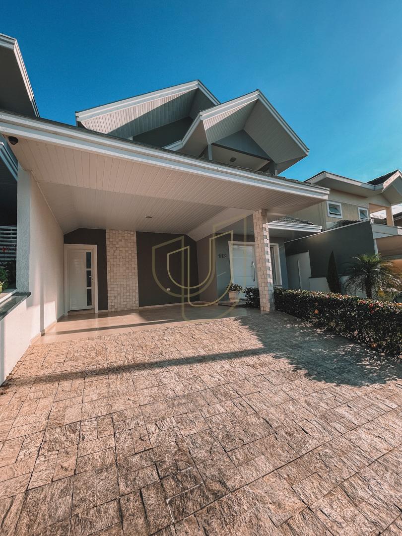 Sobrado sofisticado com vista &uacute;nica e com 4 su&iacute;tes em Urbanova - S&atilde;o Jos&eacute; dos Campos/SP  São José dos Campos - 