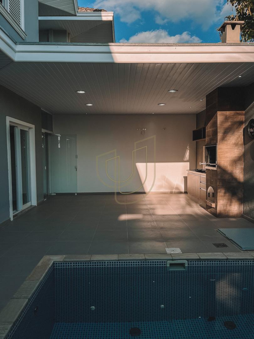 Sobrado sofisticado com vista &uacute;nica e com 4 su&iacute;tes em Urbanova - S&atilde;o Jos&eacute; dos Campos/SP  São José dos Campos - 