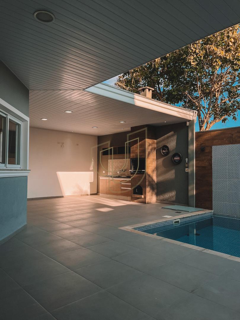 Sobrado sofisticado com vista &uacute;nica e com 4 su&iacute;tes em Urbanova - S&atilde;o Jos&eacute; dos Campos/SP  São José dos Campos - 