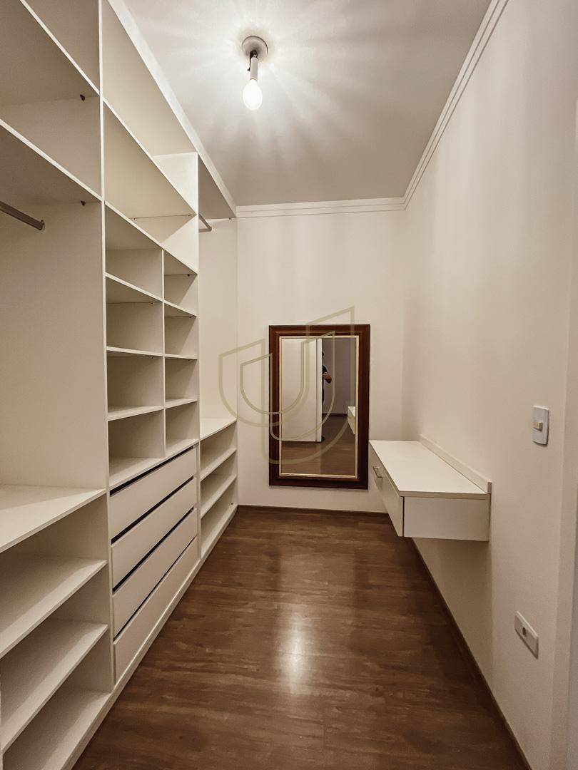 Sobrado sofisticado com vista &uacute;nica e com 4 su&iacute;tes em Urbanova - S&atilde;o Jos&eacute; dos Campos/SP  São José dos Campos - 