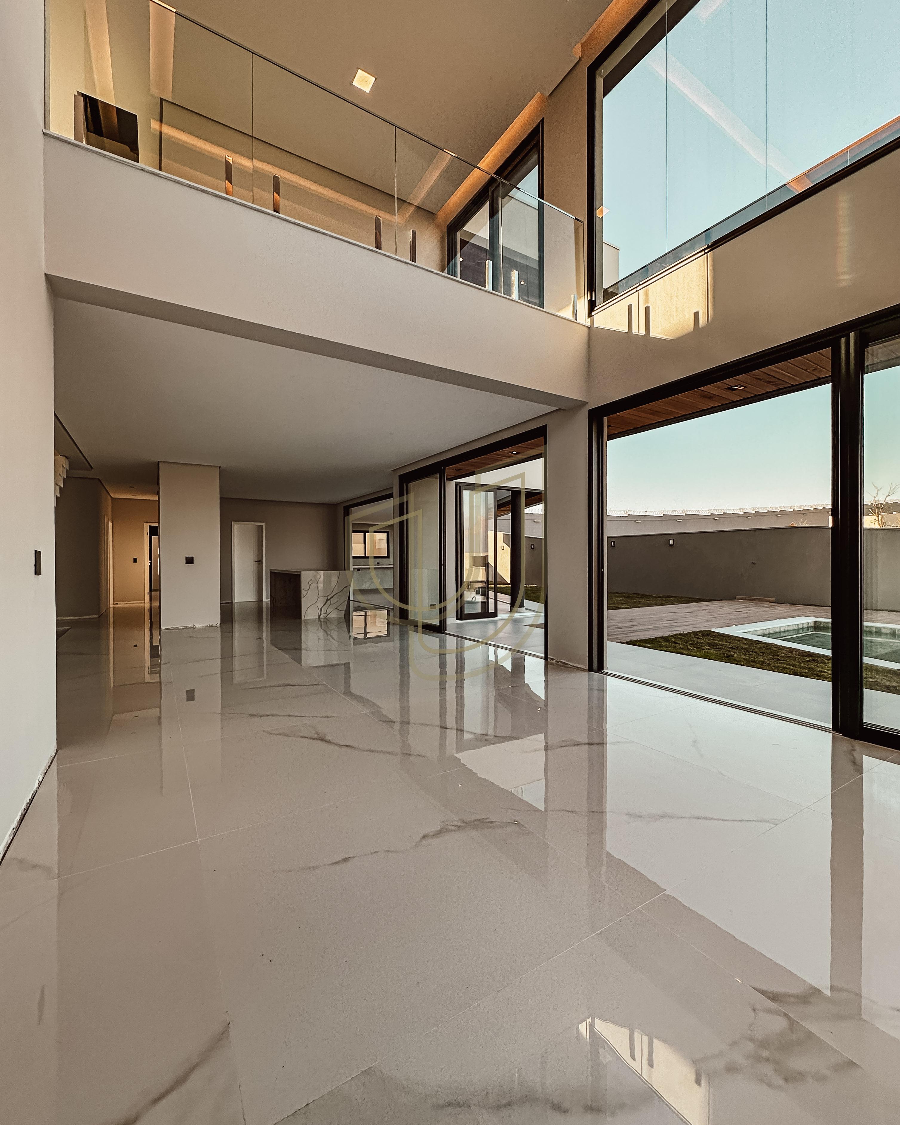 Mans&atilde;o de luxo com projeto contempor&acirc;neo com 5 su&iacute;tes em Urbanova - S&atilde;o Jos&eacute; dos Campos/SP  São José dos Campos - 