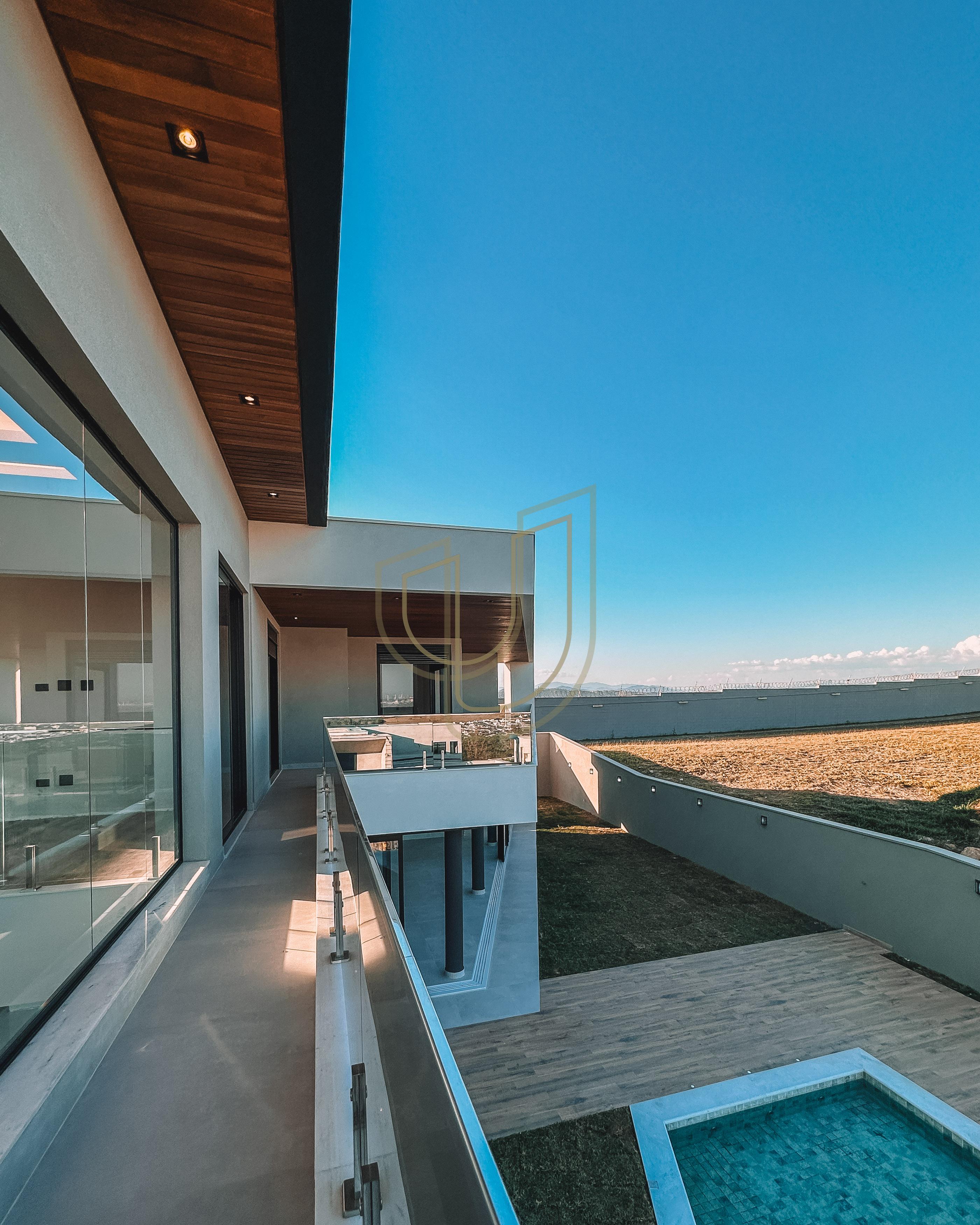 Mans&atilde;o de luxo com projeto contempor&acirc;neo com 5 su&iacute;tes em Urbanova - S&atilde;o Jos&eacute; dos Campos/SP  São José dos Campos - 