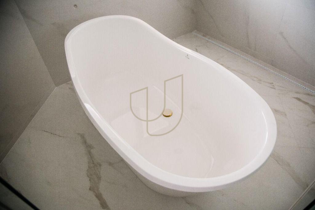 Mans&atilde;o luxuosa com projeto atemporal com 6 su&iacute;tes no Jd. Colinas - S&atilde;o Jos&eacute; dos Campos/SP  São José dos Campos - 