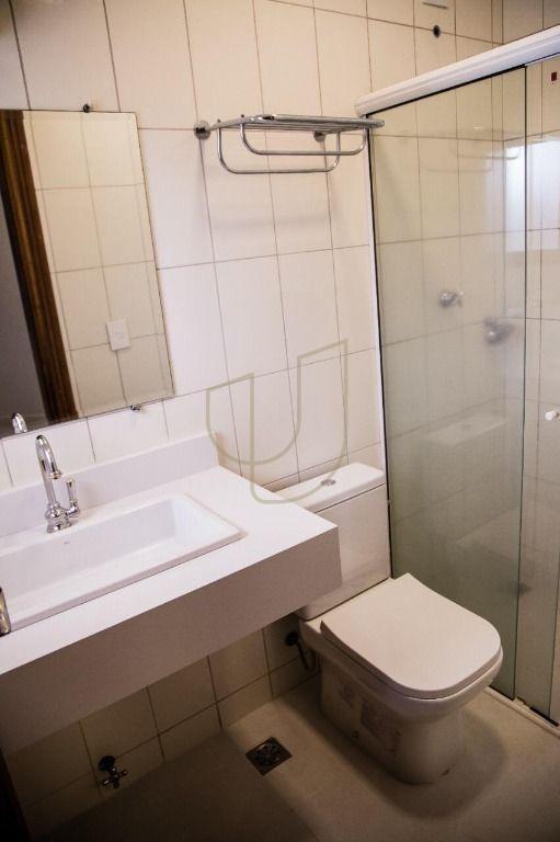 Mans&atilde;o luxuosa com projeto atemporal com 6 su&iacute;tes no Jd. Colinas - S&atilde;o Jos&eacute; dos Campos/SP  São José dos Campos - 