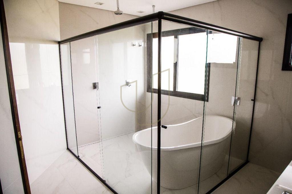 Mans&atilde;o luxuosa com projeto atemporal com 6 su&iacute;tes no Jd. Colinas - S&atilde;o Jos&eacute; dos Campos/SP  São José dos Campos - 