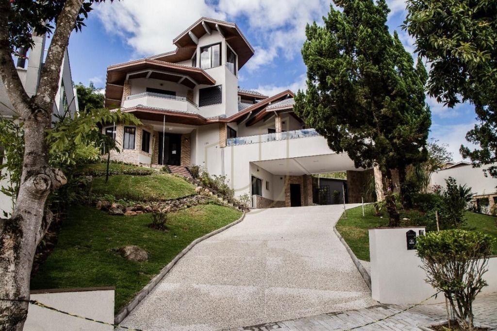 Mans&atilde;o luxuosa com projeto atemporal com 6 su&iacute;tes no Jd. Colinas - S&atilde;o Jos&eacute; dos Campos/SP  São José dos Campos - 