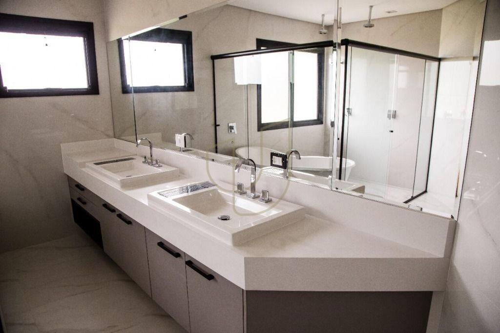 Mans&atilde;o luxuosa com projeto atemporal com 6 su&iacute;tes no Jd. Colinas - S&atilde;o Jos&eacute; dos Campos/SP  São José dos Campos - 