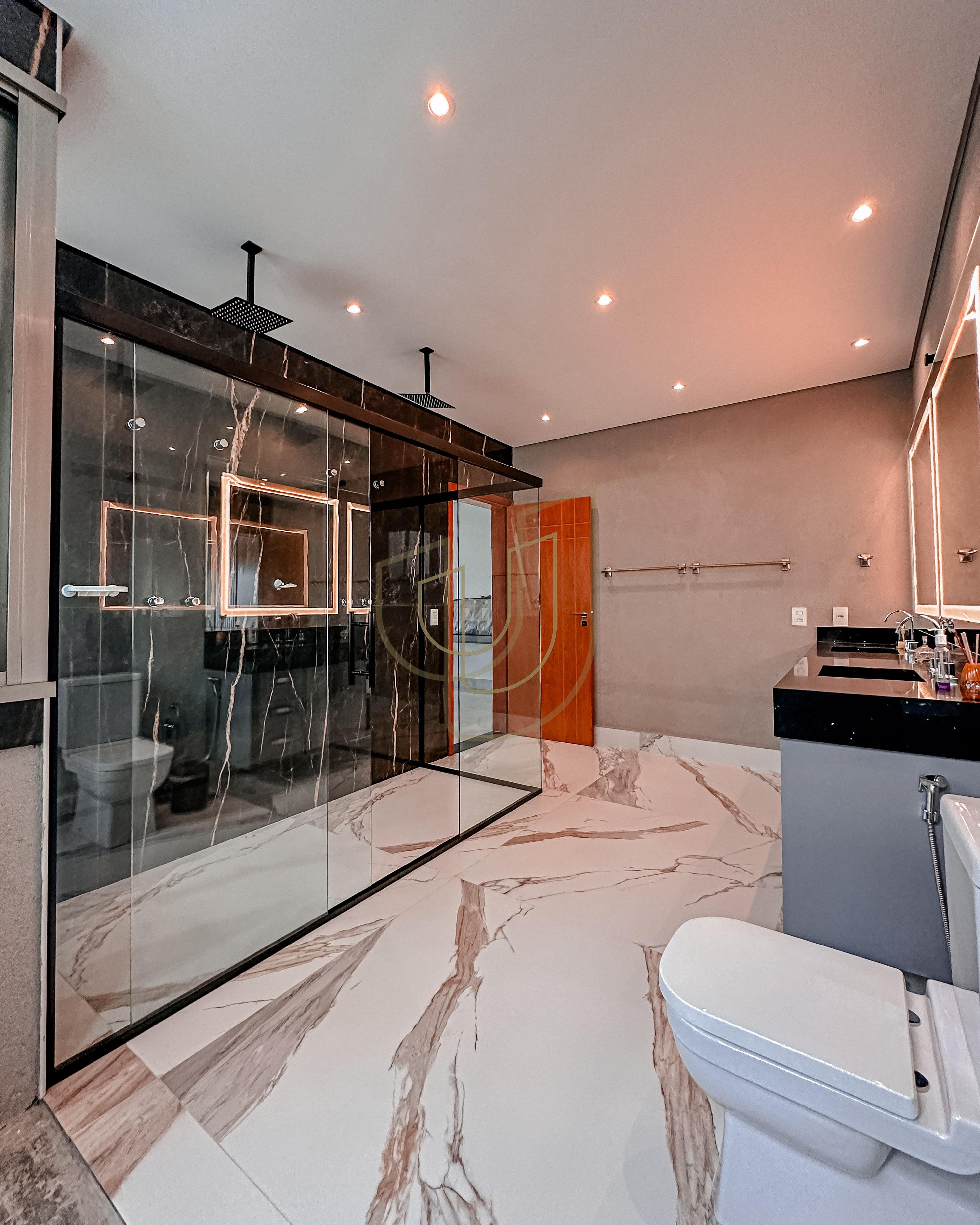 Mans&atilde;o de luxo com arquitetura em meio as rochas com 7 su&iacute;tes em Centro - Ilhabela/SP  Ilhabela - 