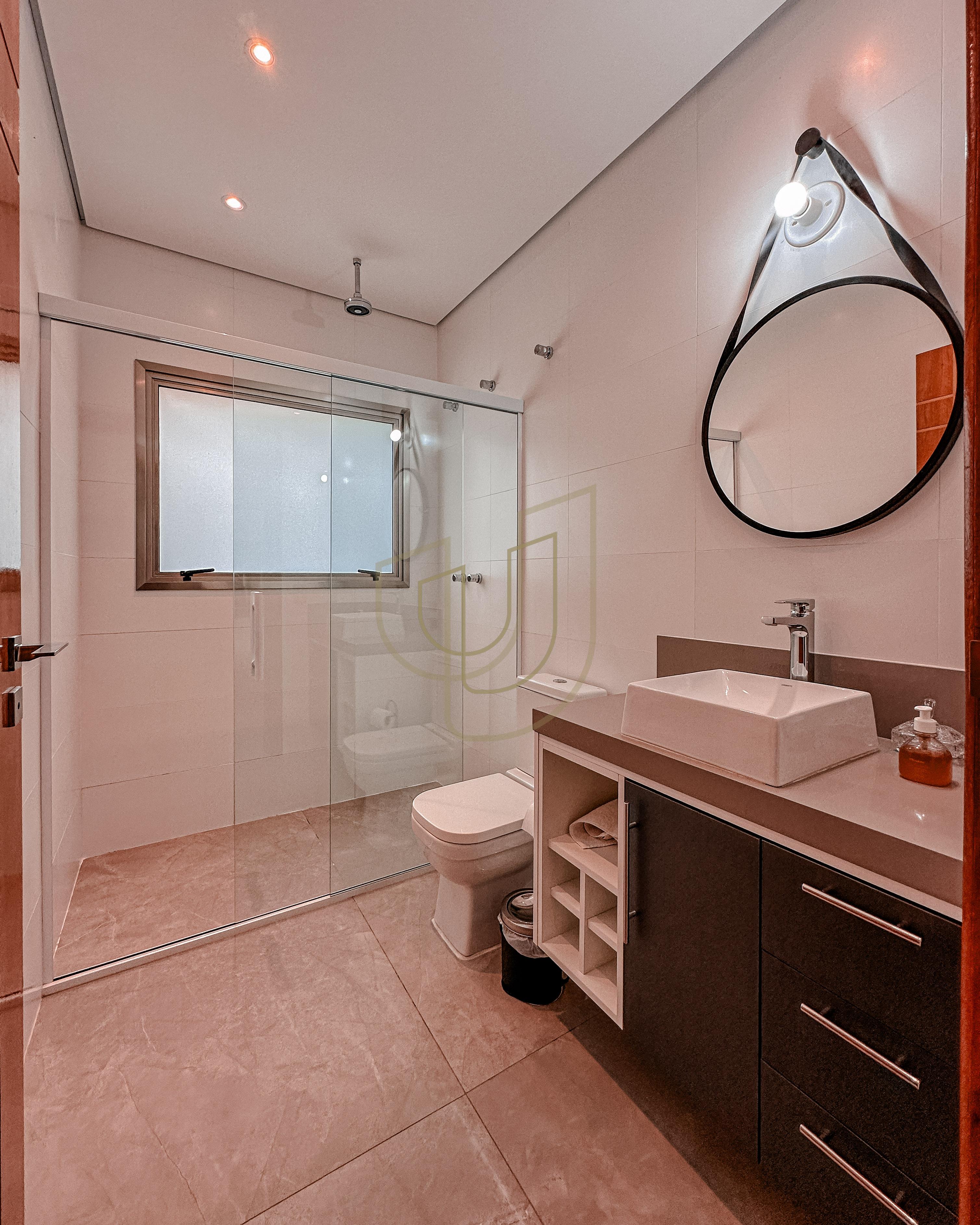 Mans&atilde;o de luxo com arquitetura em meio as rochas com 7 su&iacute;tes em Centro - Ilhabela/SP  Ilhabela - 