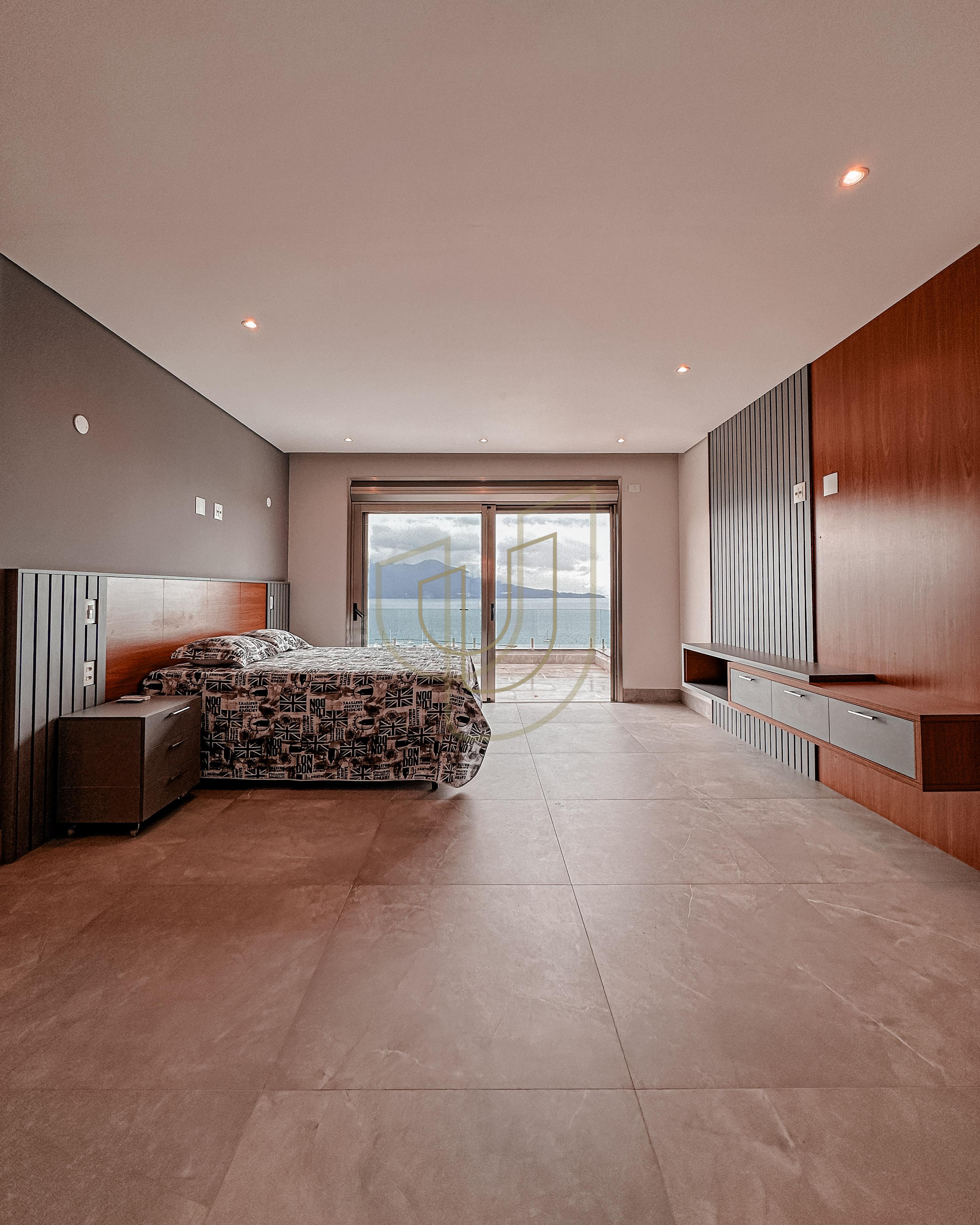 Mans&atilde;o de luxo com arquitetura em meio as rochas com 7 su&iacute;tes em Centro - Ilhabela/SP  Ilhabela - 