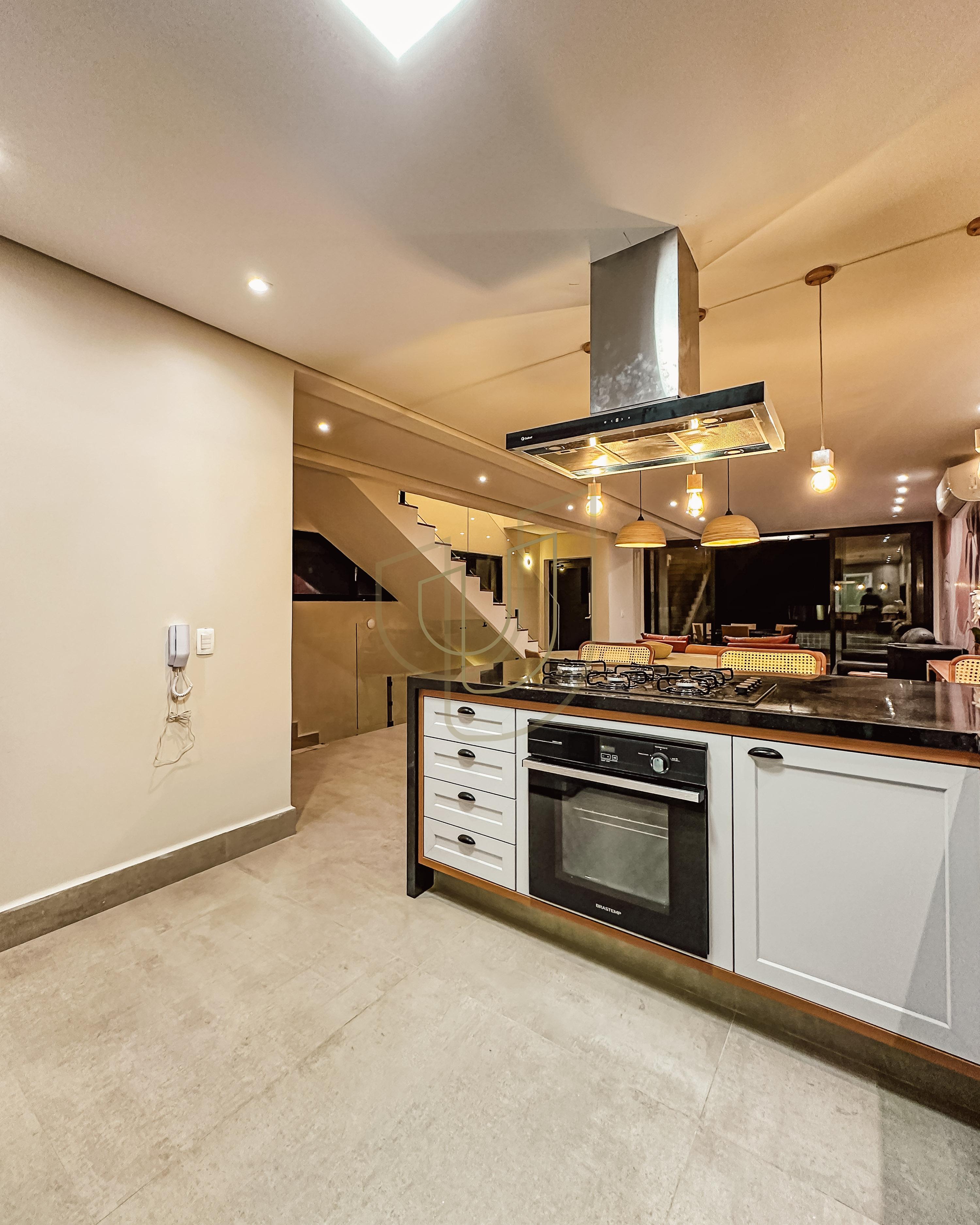 Alto Padr&atilde;o P&eacute; na Areia Maresias - S&atilde;o Sebasti&atilde;o SP  São Sebastião - 