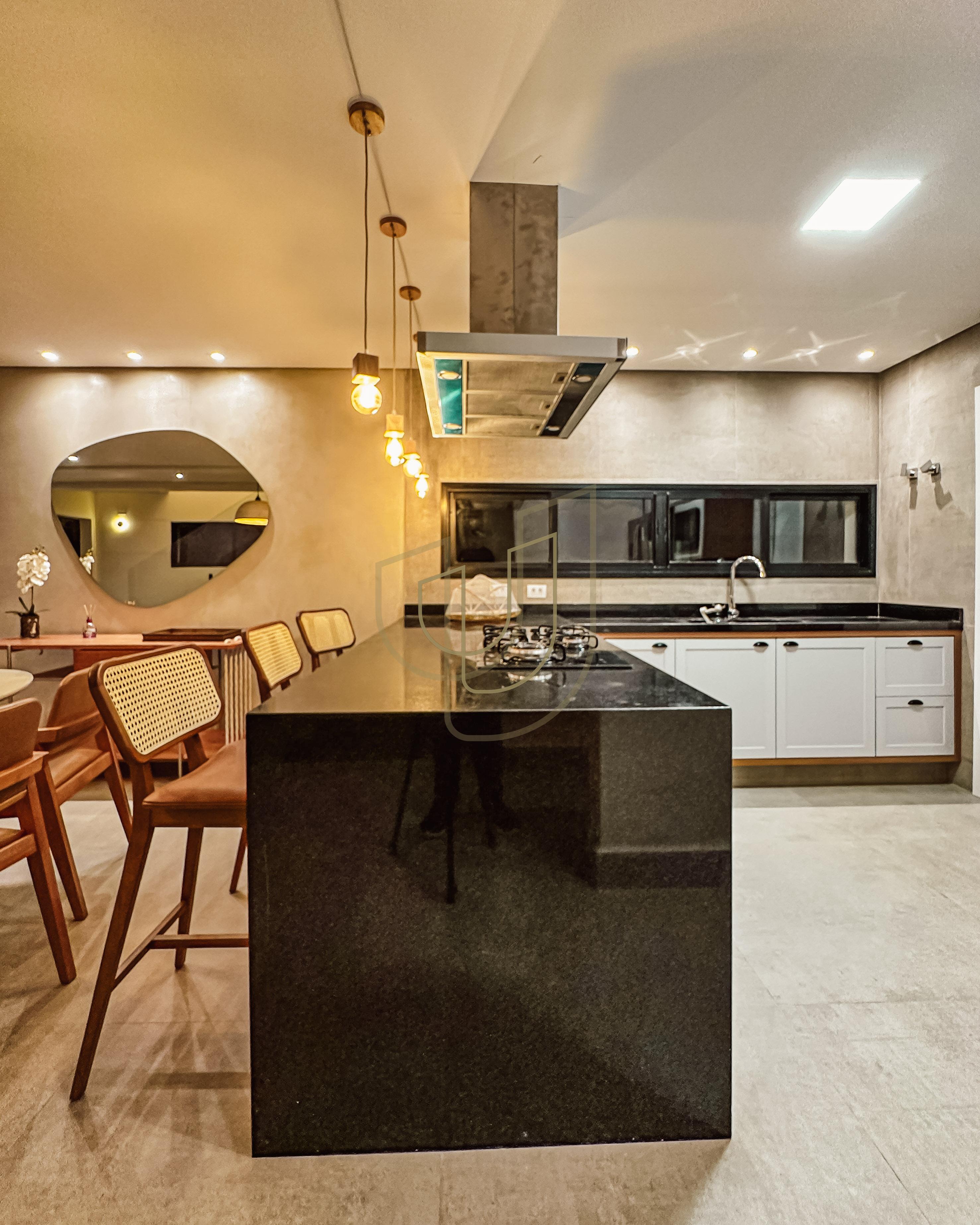 Alto Padr&atilde;o P&eacute; na Areia Maresias - S&atilde;o Sebasti&atilde;o SP  São Sebastião - 