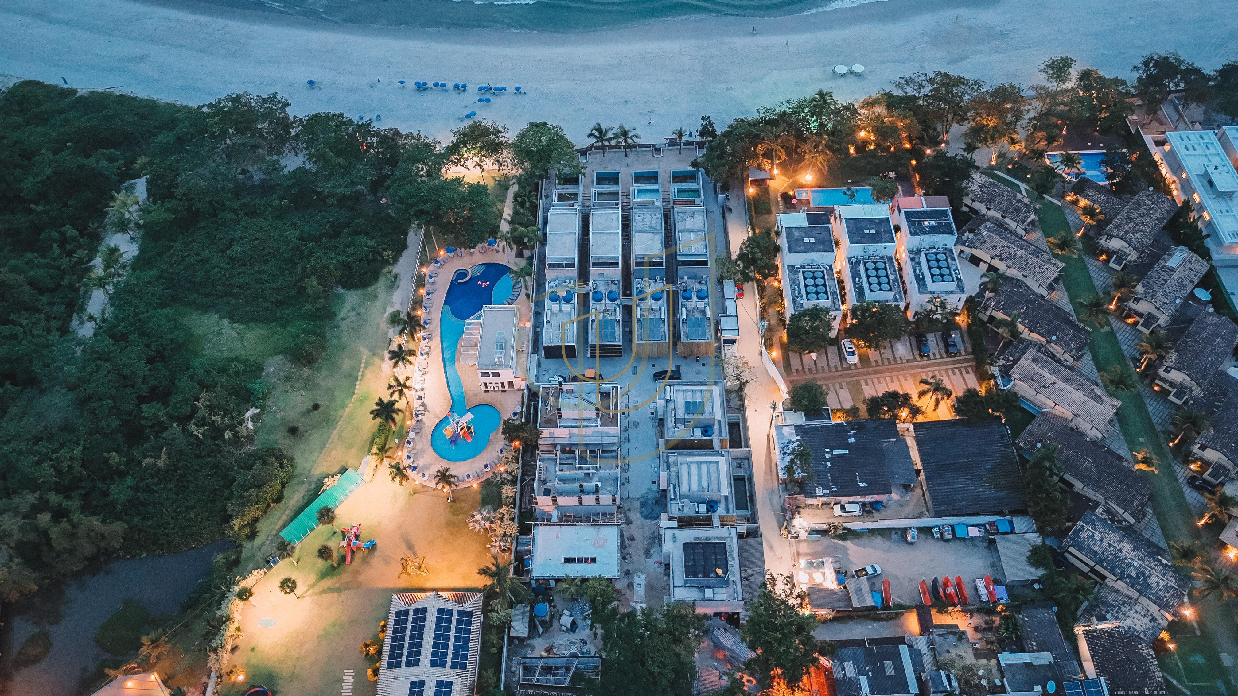 CONDOM&Iacute;NIO DE ALTO PADR&Atilde;O E P&Eacute; NA AREIA EM CAMBURI - S&Atilde;O SEBASTI&Atilde;O/SP  São Sebastião - 