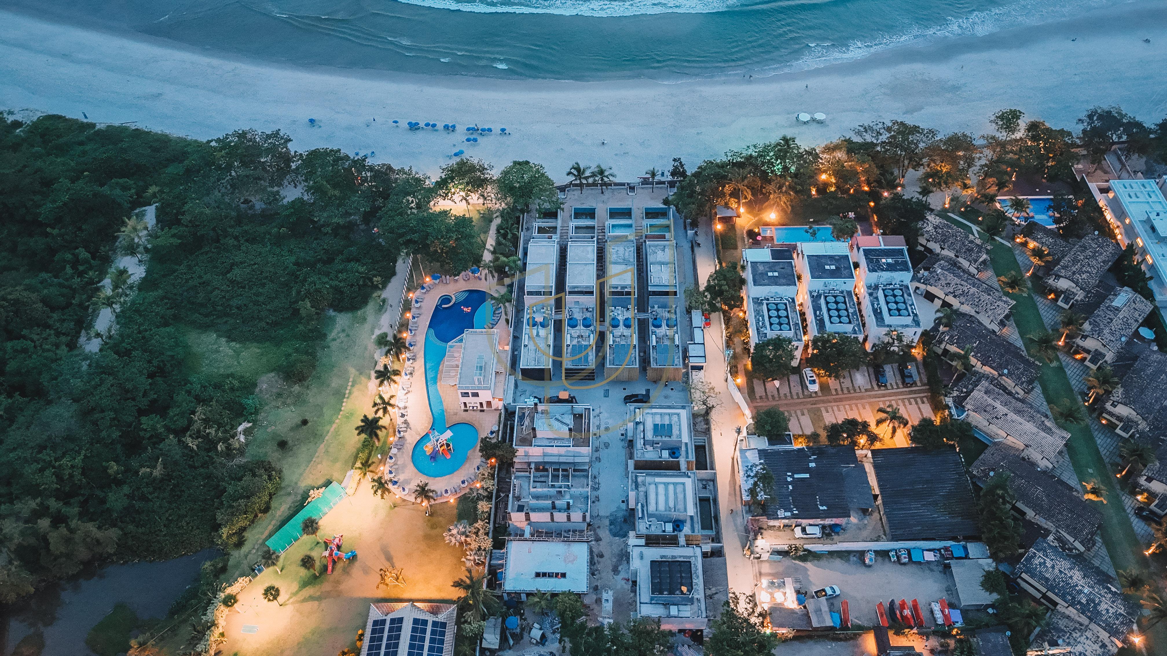 CONDOM&Iacute;NIO DE ALTO PADR&Atilde;O E P&Eacute; NA AREIA EM CAMBURI - S&Atilde;O SEBASTI&Atilde;O/SP  São Sebastião - 