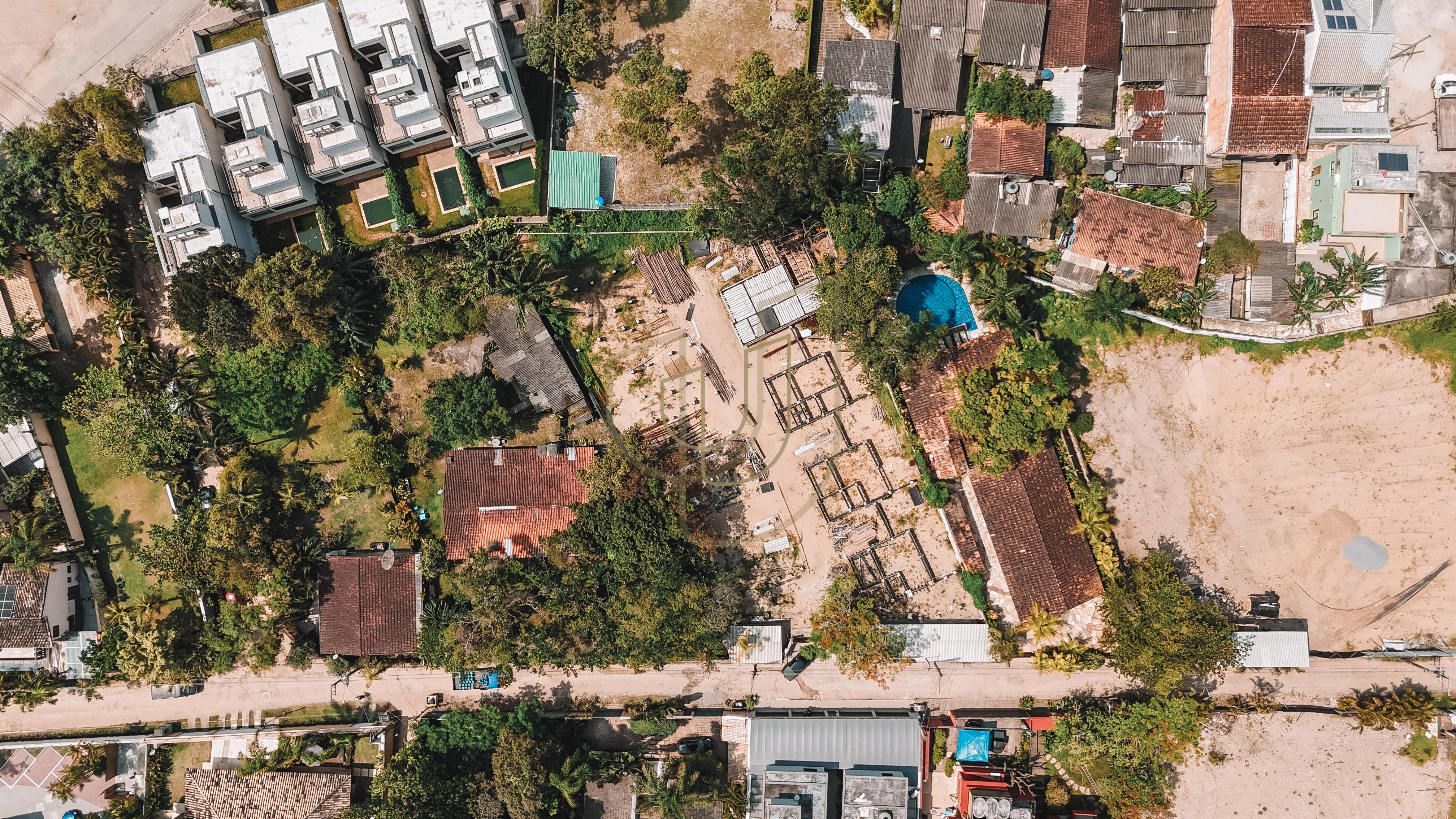 CONDOM&Iacute;NIO ALTO PADR&Atilde;O NA PRAIA BARRA DO UNA - S&Atilde;O SEBASTI&Atilde;O/SP  São Sebastião - 