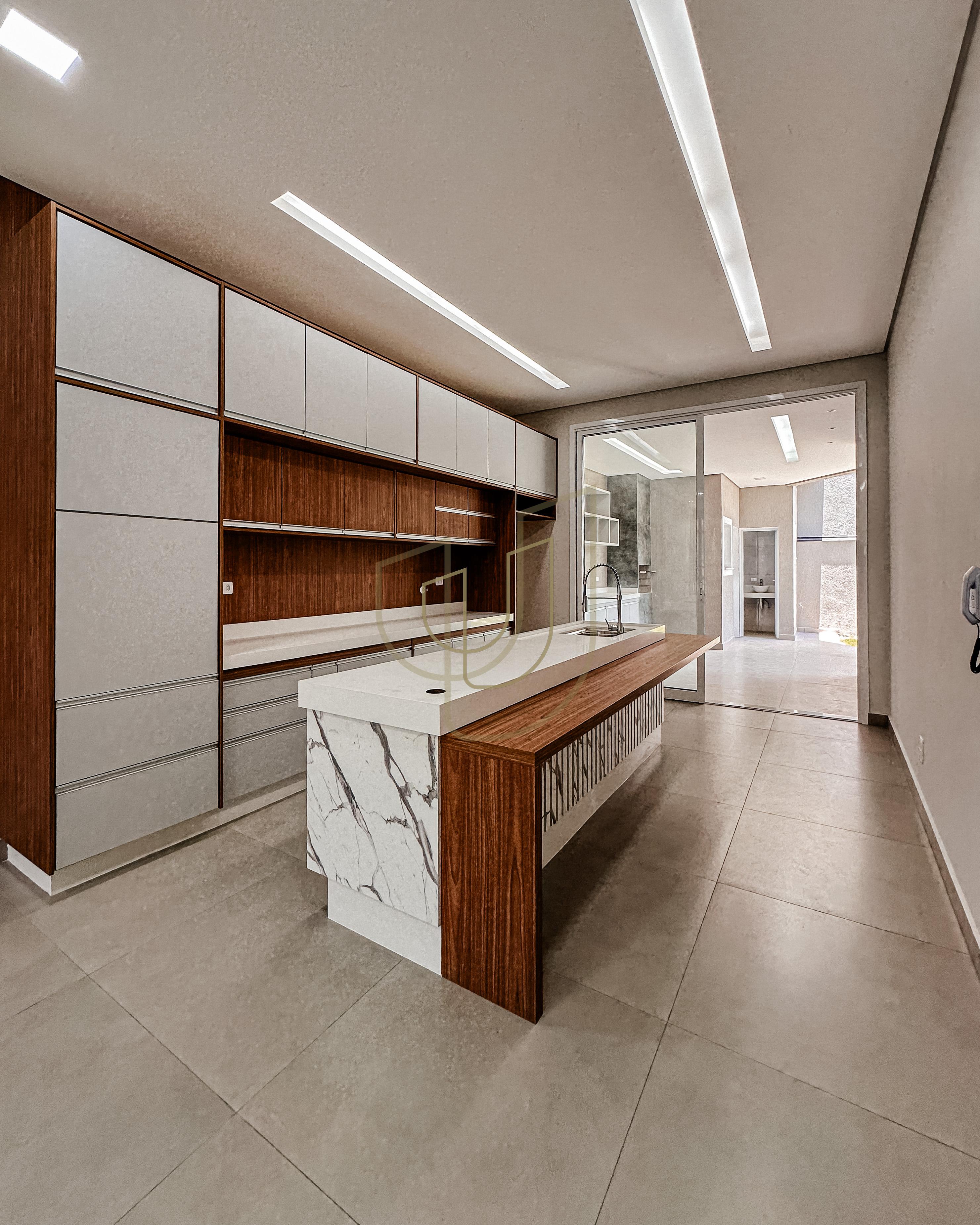 Casa com projeto funcional rec&eacute;m-constru&iacute;da no Vila Branca - Jacare&iacute;/SP  Jacareí - 