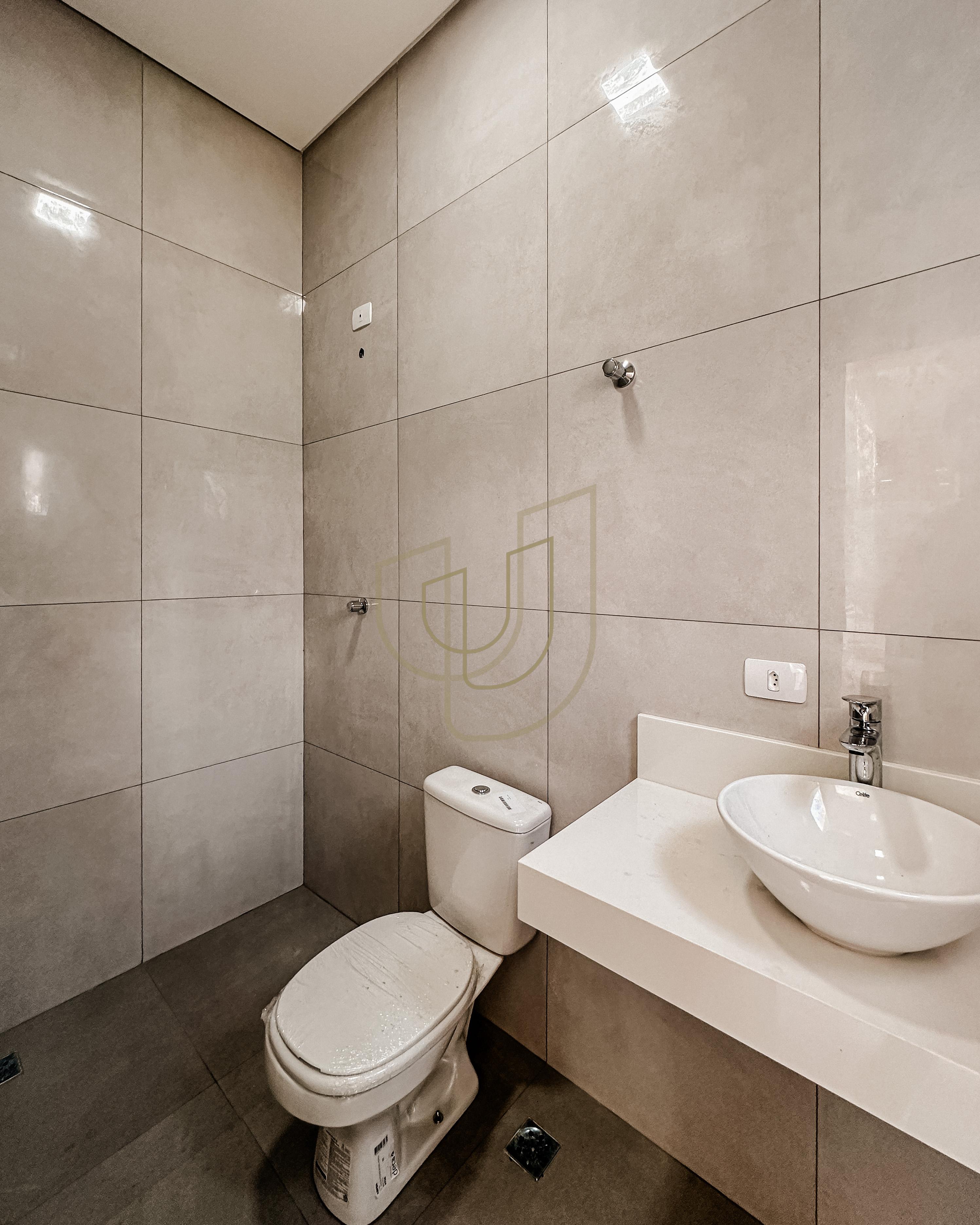 Casa com projeto funcional rec&eacute;m-constru&iacute;da no Vila Branca - Jacare&iacute;/SP  Jacareí - 