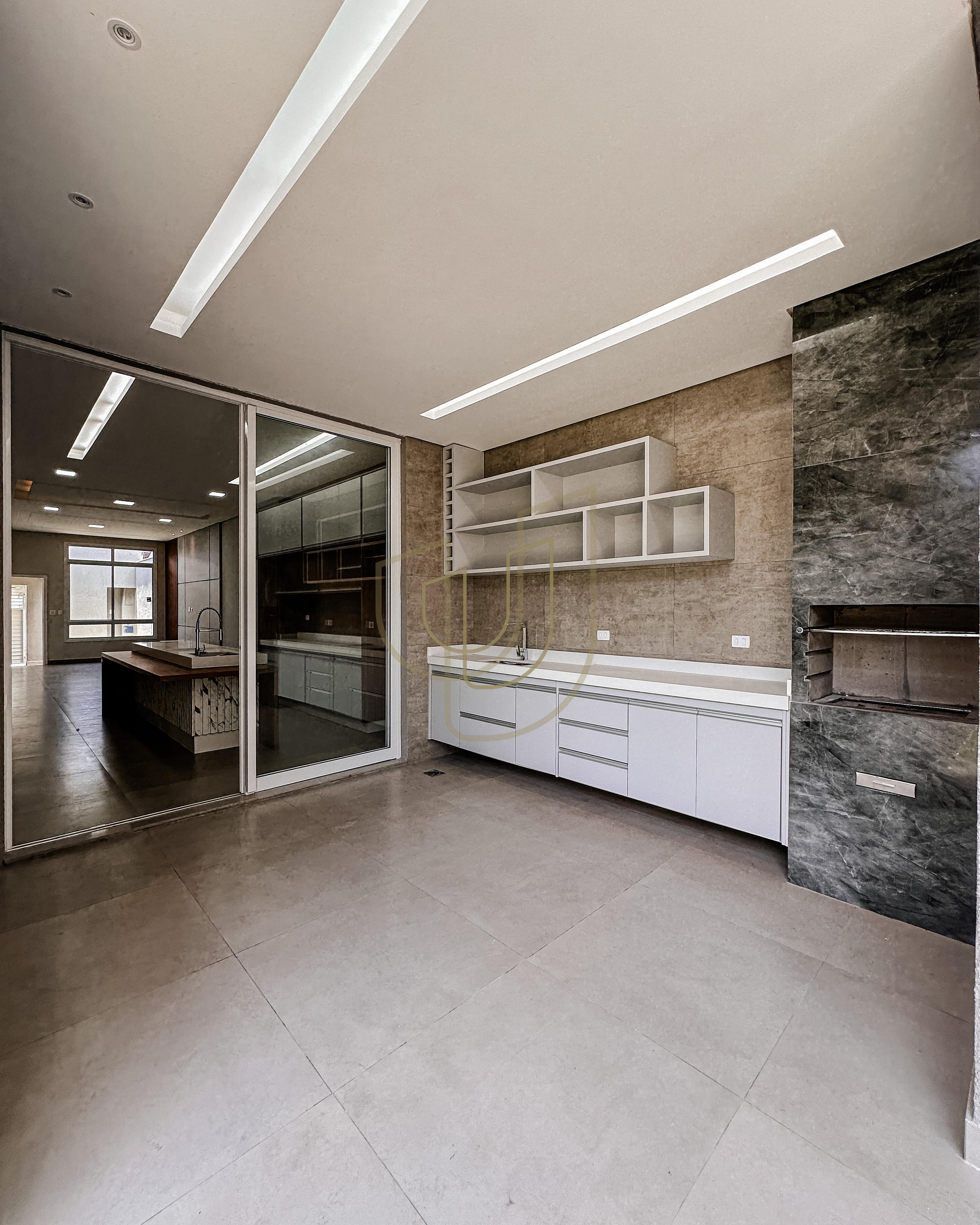 Casa com projeto funcional rec&eacute;m-constru&iacute;da no Vila Branca - Jacare&iacute;/SP  Jacareí - 